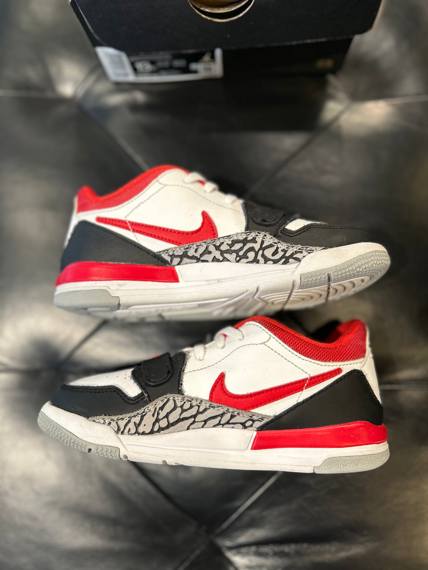 Jordan Legacy 312 Low size 13c kids shoes