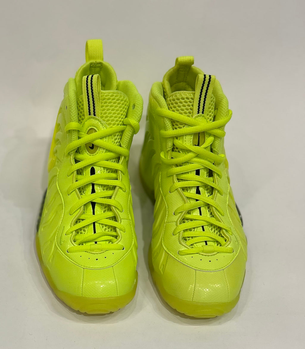 Nike Foamposite Pro Volt Size 5y Grade School Shoes