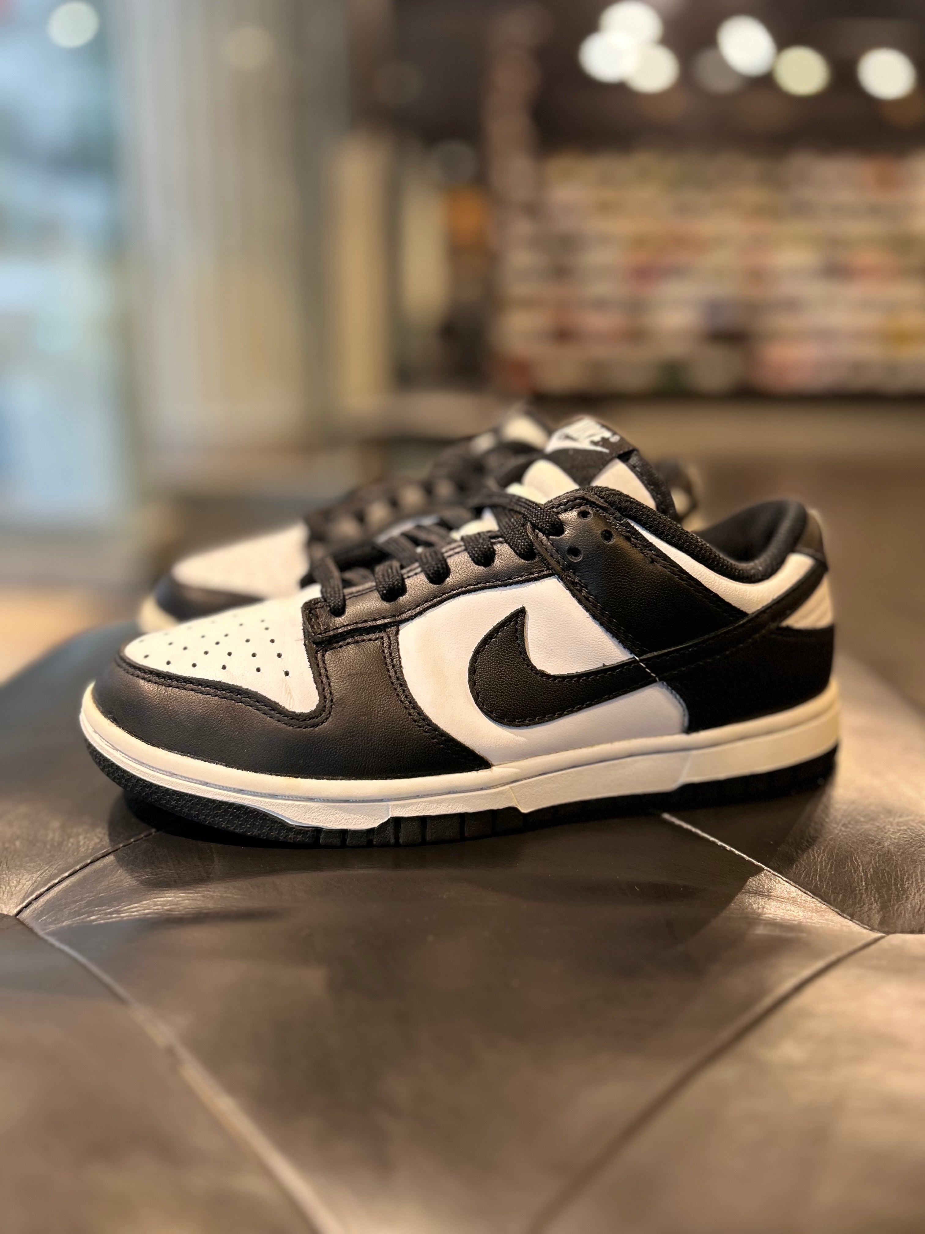 Nike Dunk Low Black White Size 6 Women’s Shoes