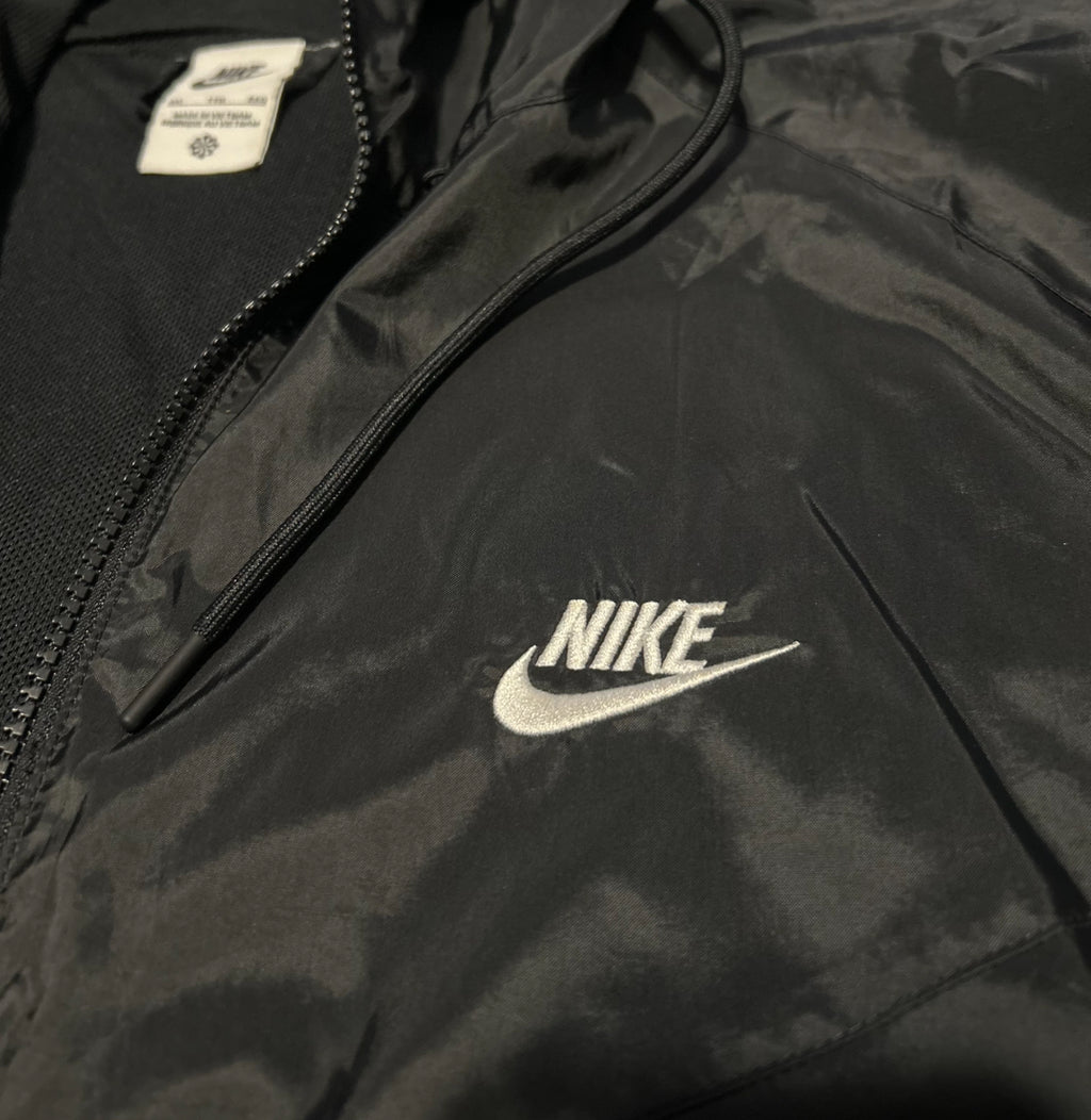 Nike Windrunner Jacket XXL Black Hooded Windbreaker Lightweight DA0001-010 NWOT