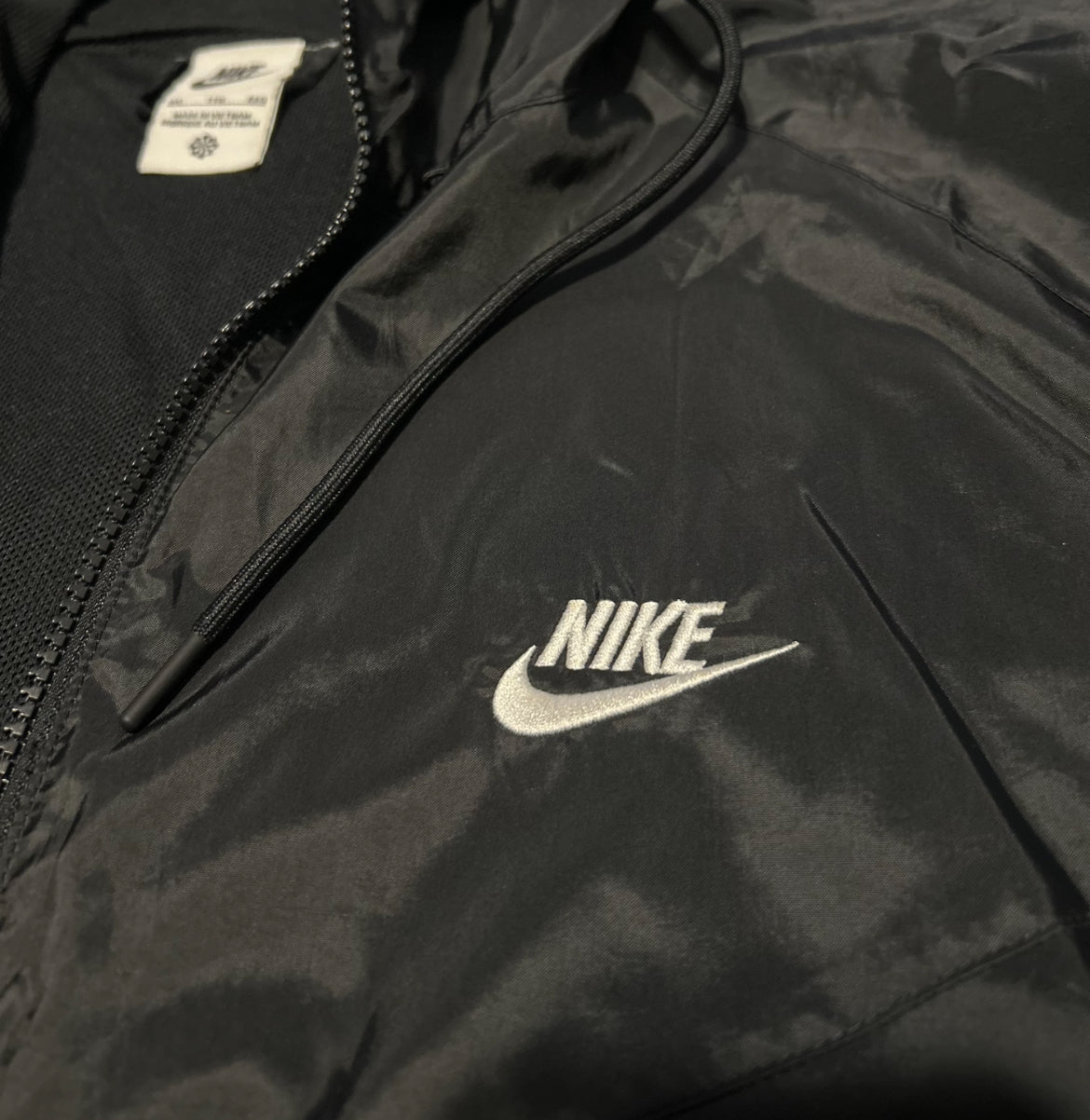 Nike Windrunner Jacket XXL Black Hooded Windbreaker Lightweight DA0001-010 NWOT