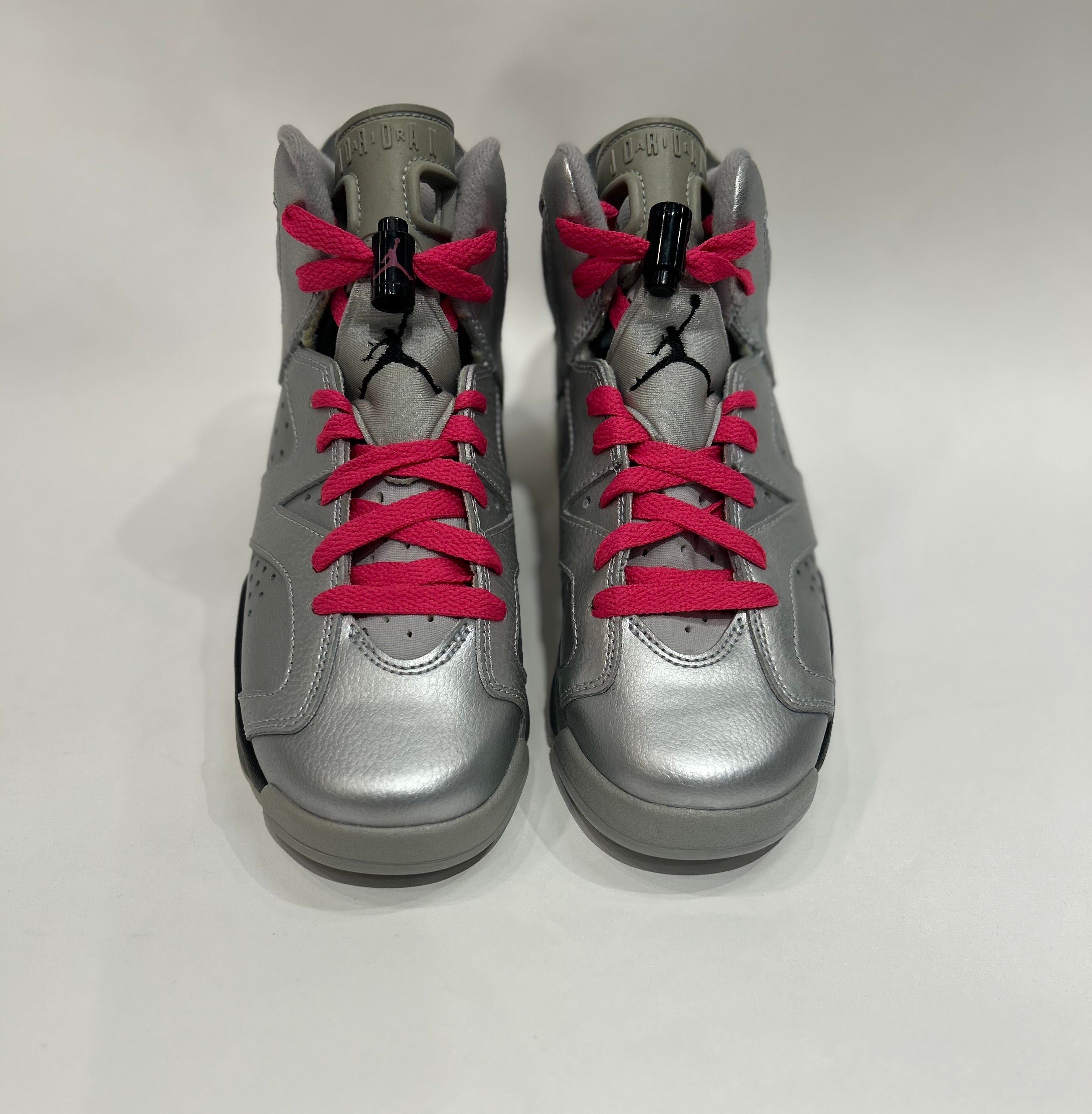 Air Jordan 6 Valentines Day Size 5y Gradeschool Shoes