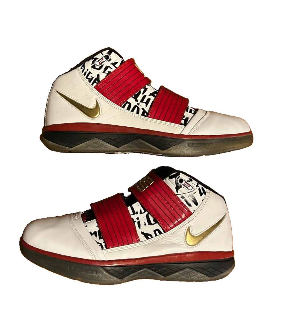 Nike Zoom Soldier III Finals 358558-171 White Gold Red Graffiti Size 9 NEW No Box 2009