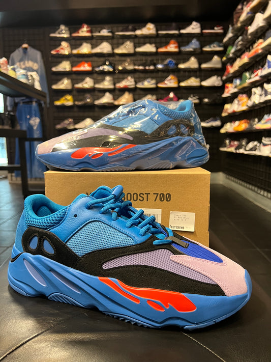 Men’s Yeezy 700 Hi Res Blue Brand New