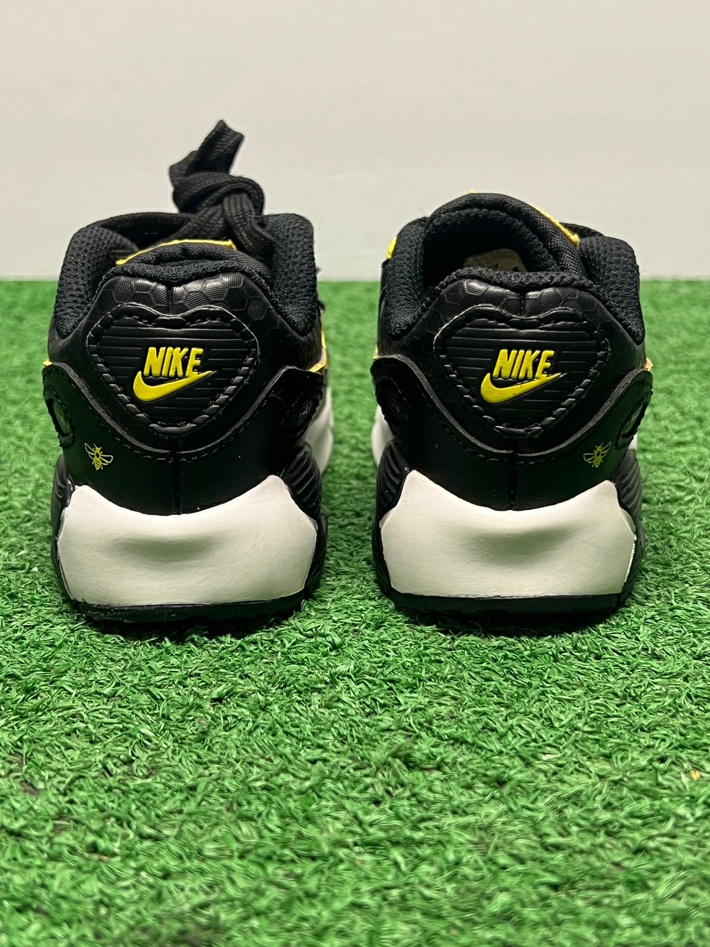 Kids Air Max 90 Black Yellow Size 4c
