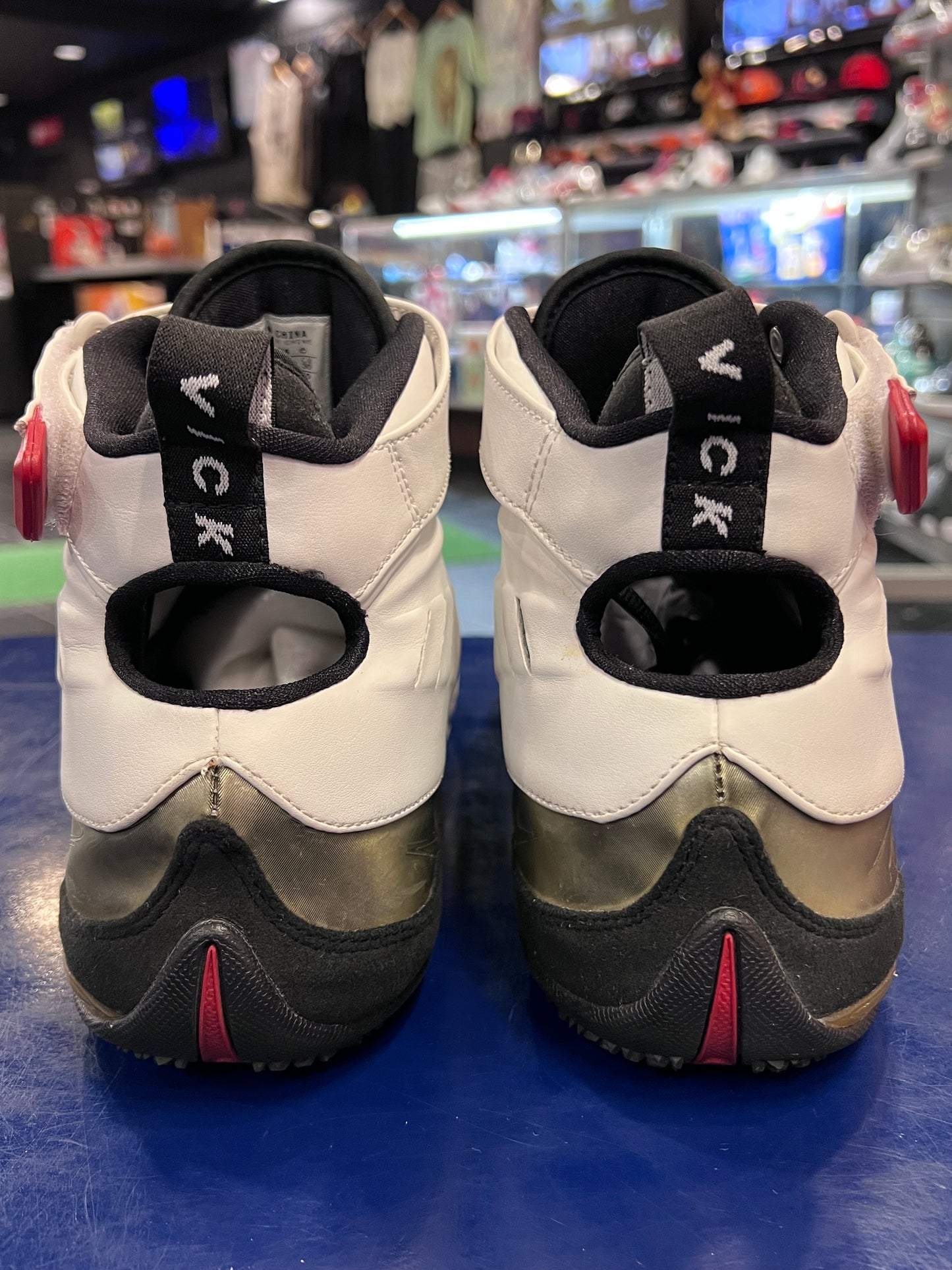 Men’s Nike Air Vick 1 Size 12 with Headband