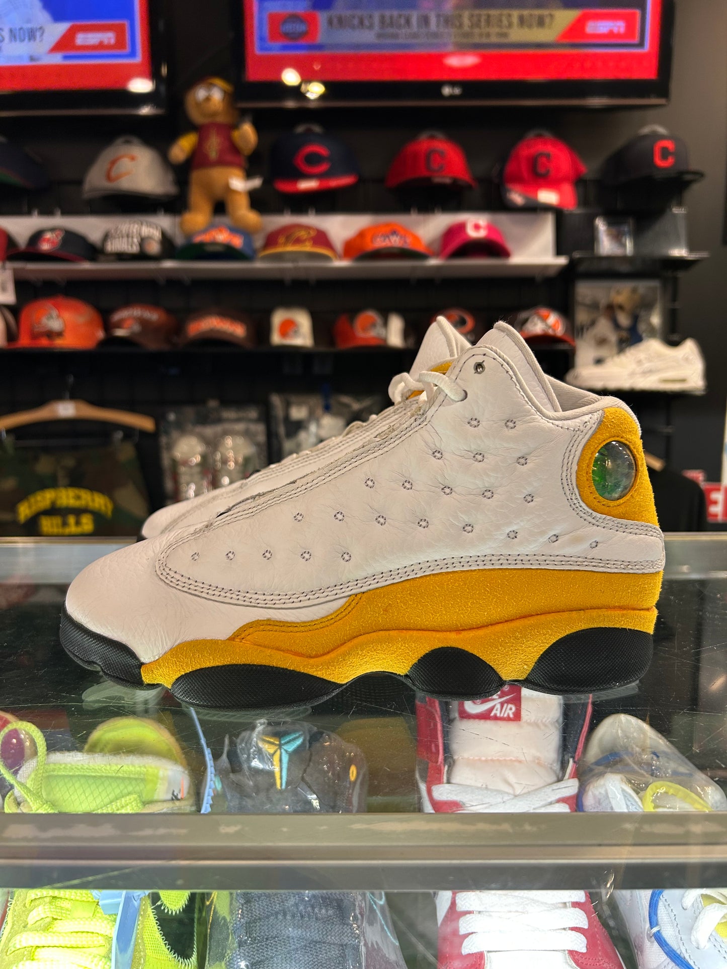 Air Jordan 13 Del Sol Size 6y Gradeschool Shoes