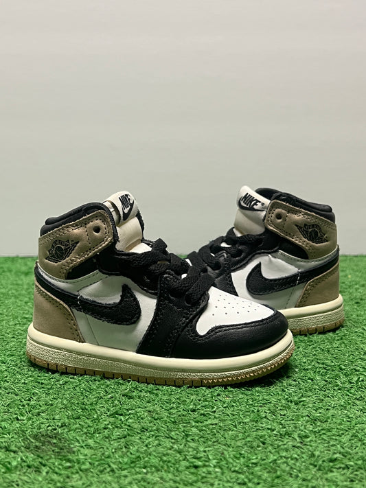 Kids Air Jordan 1 Latte Size 5c