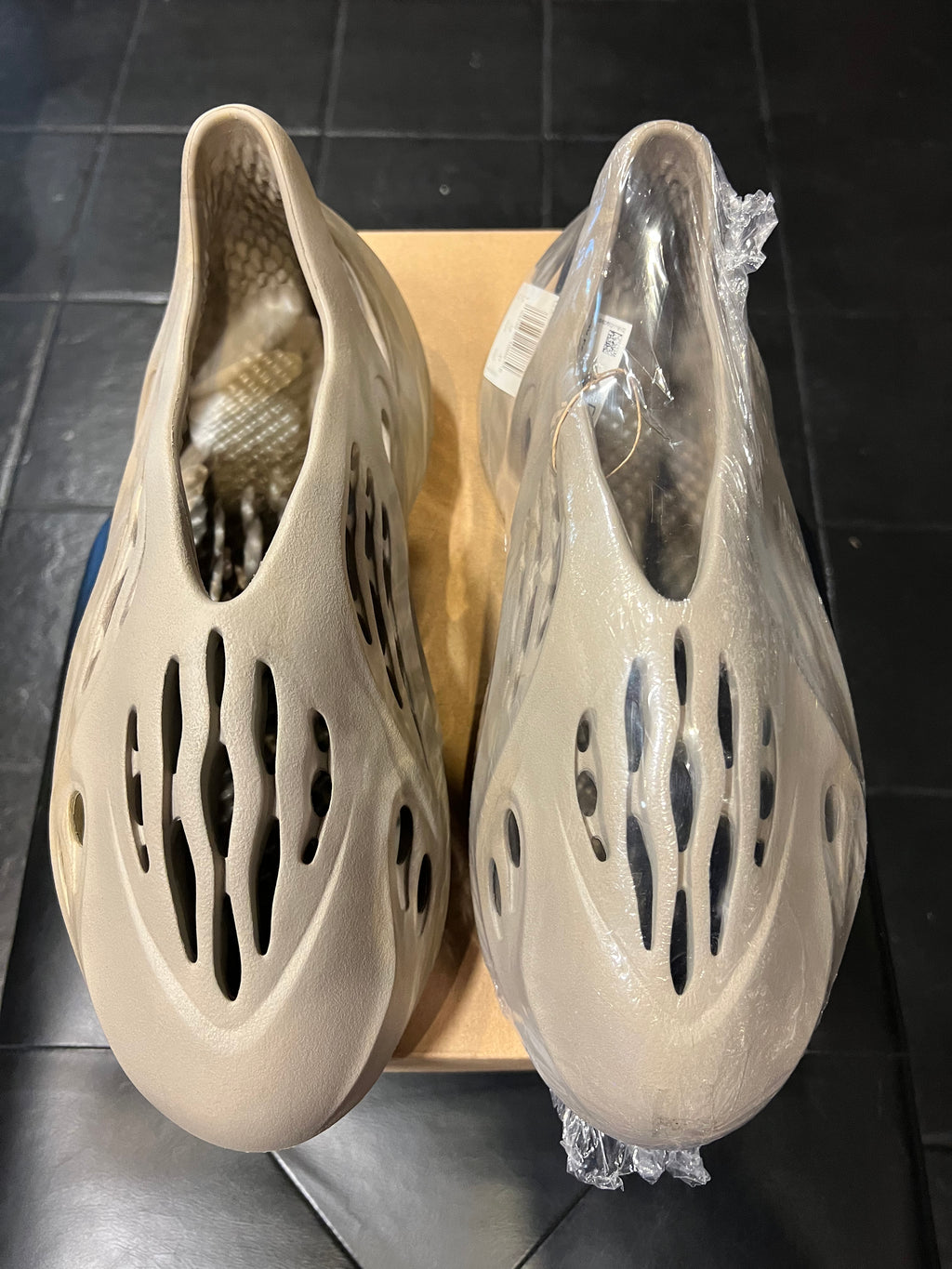 Men’s Yeezy Foam RNR Sage Brand New
