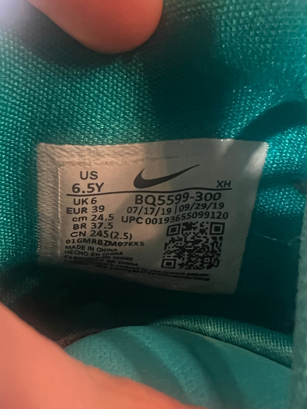 Gradeschool Nike Kyrie 6 Oracle Aqua Size 6.5