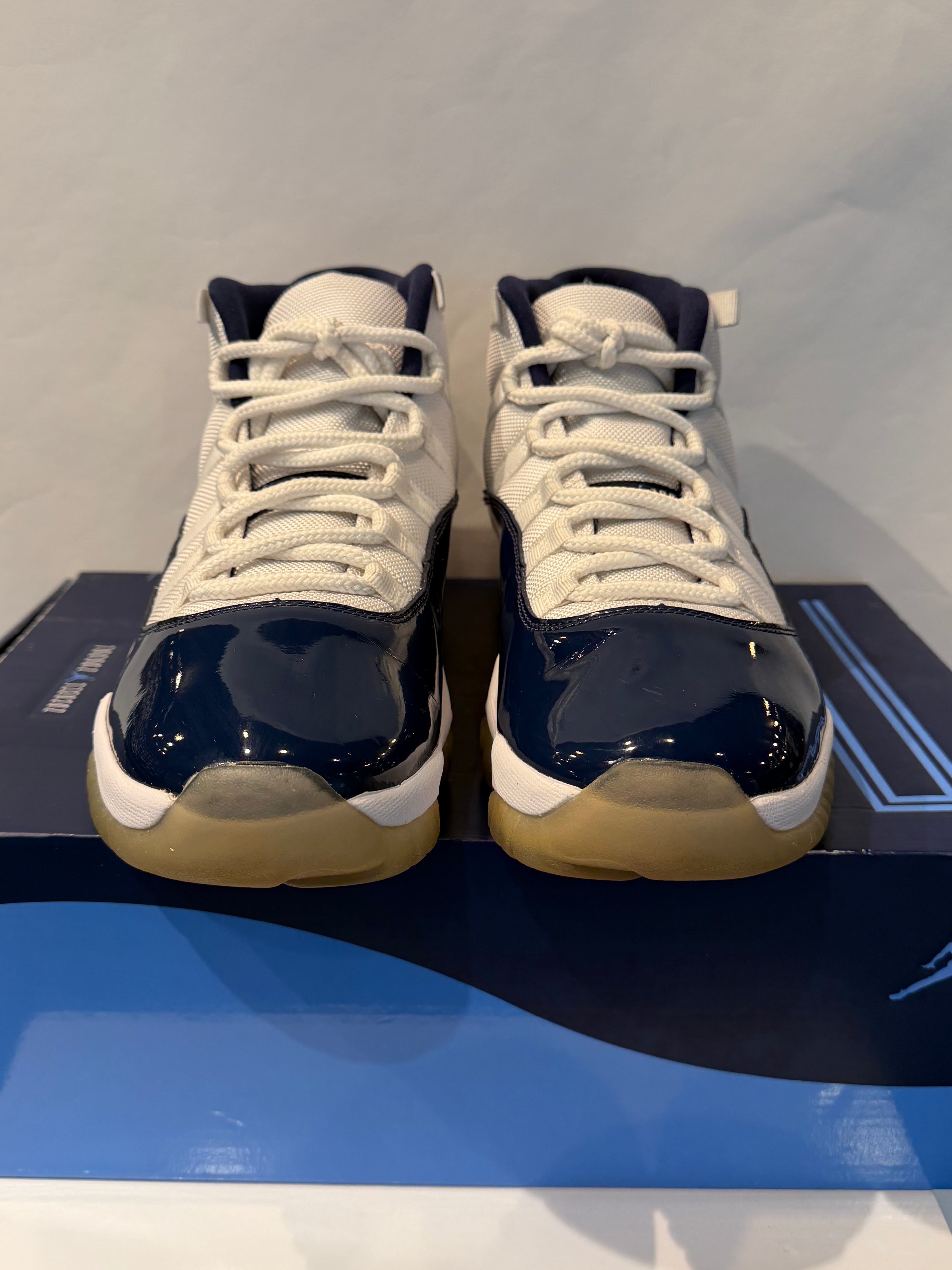 Air Jordan 11 Retro Win Like 82 Size 10 Men’s Shoes