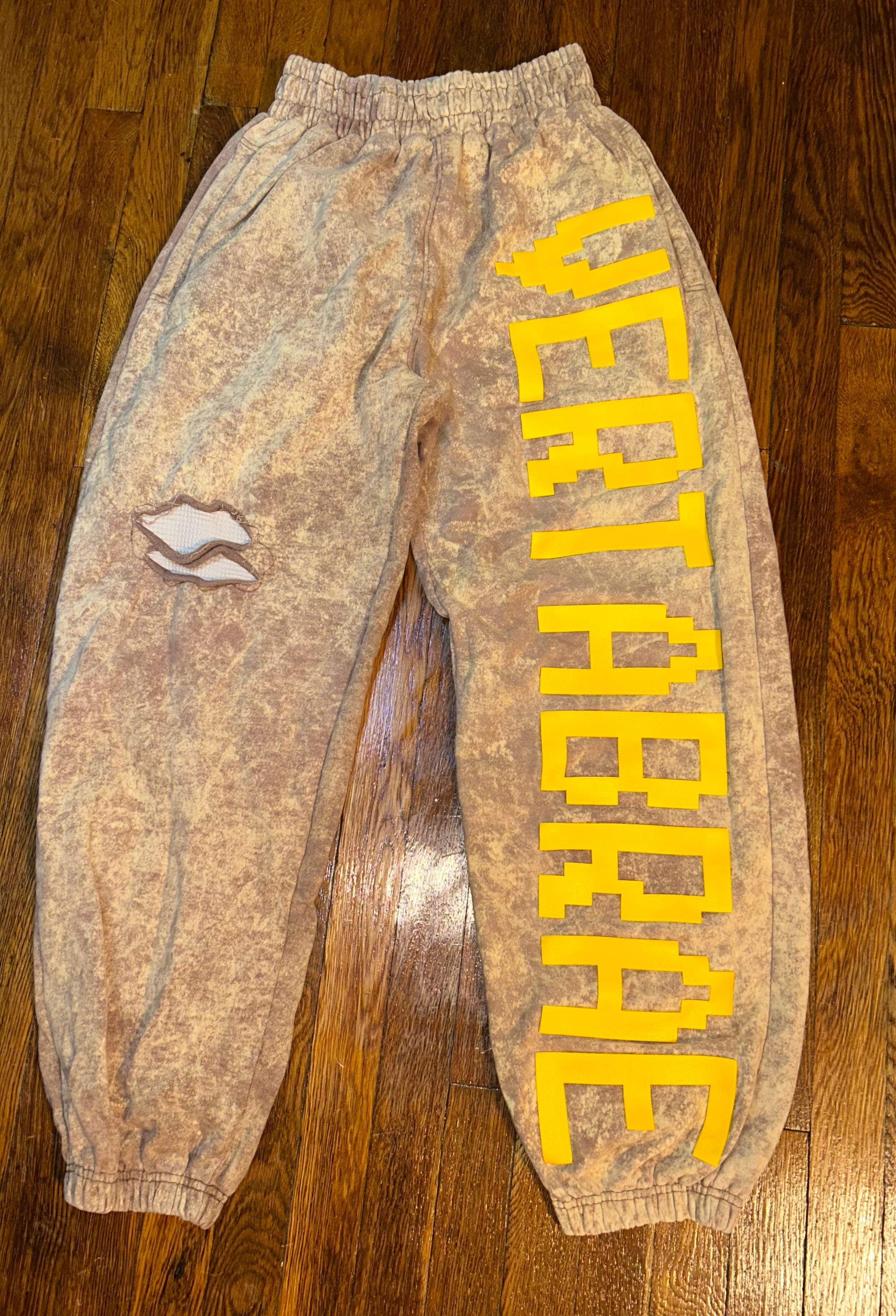 Vertabrae C2 Distressed Sweatpants Size XXL