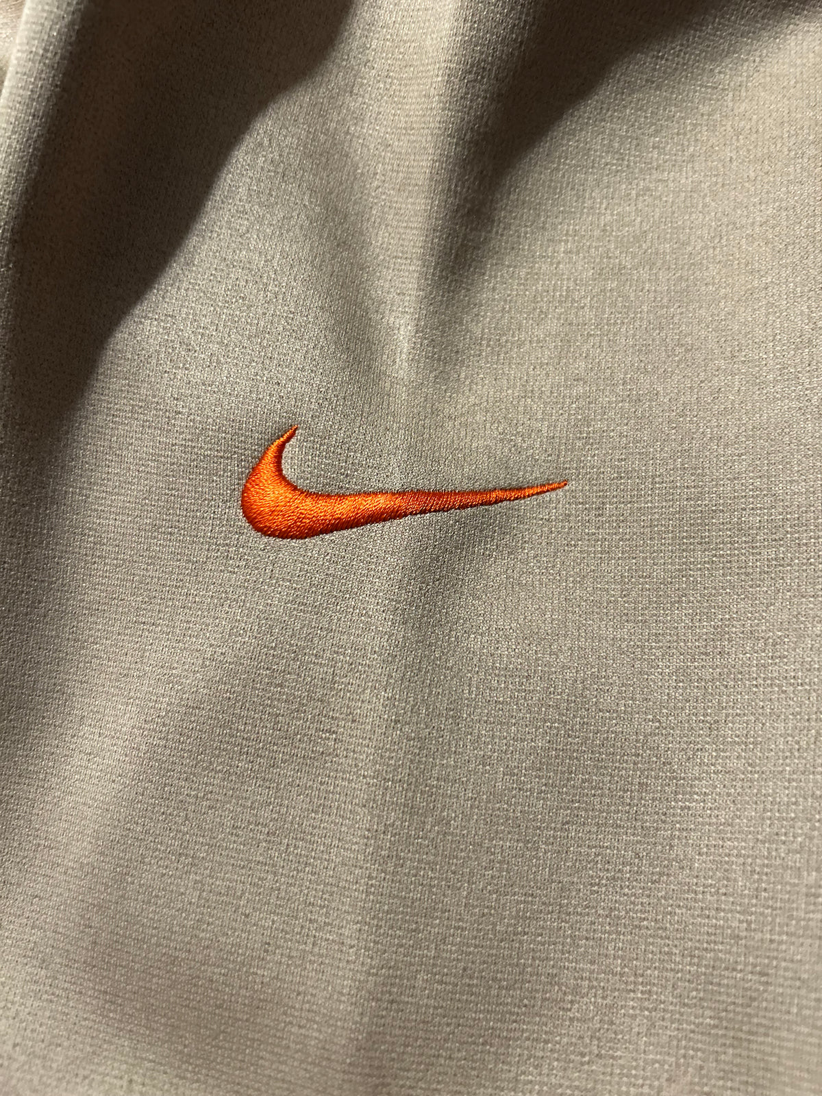 Nike Womens Cleveland Browns Therma Hoodie M AT7917-297 Beige Tan NWOT Orange Swoosh Womens Medium New Without Tags