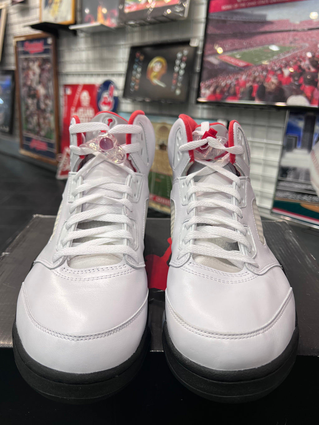 Men’s Air Jordan 5 Fire Red Size 11.5 Shoes