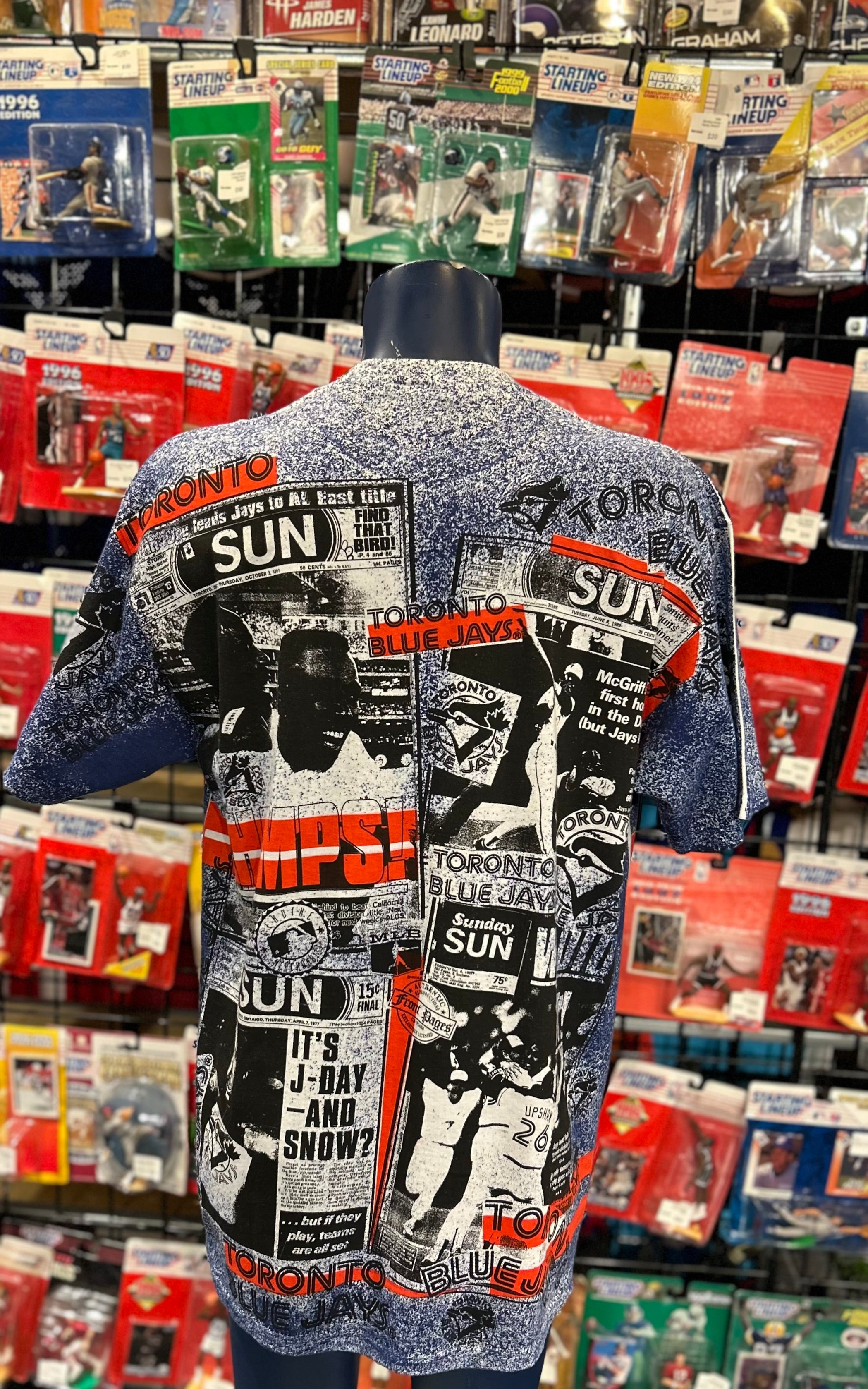 Vintage Front Pages MLB Toronto Blue Jay's Newspaper Print T-shirt Size XL Men's