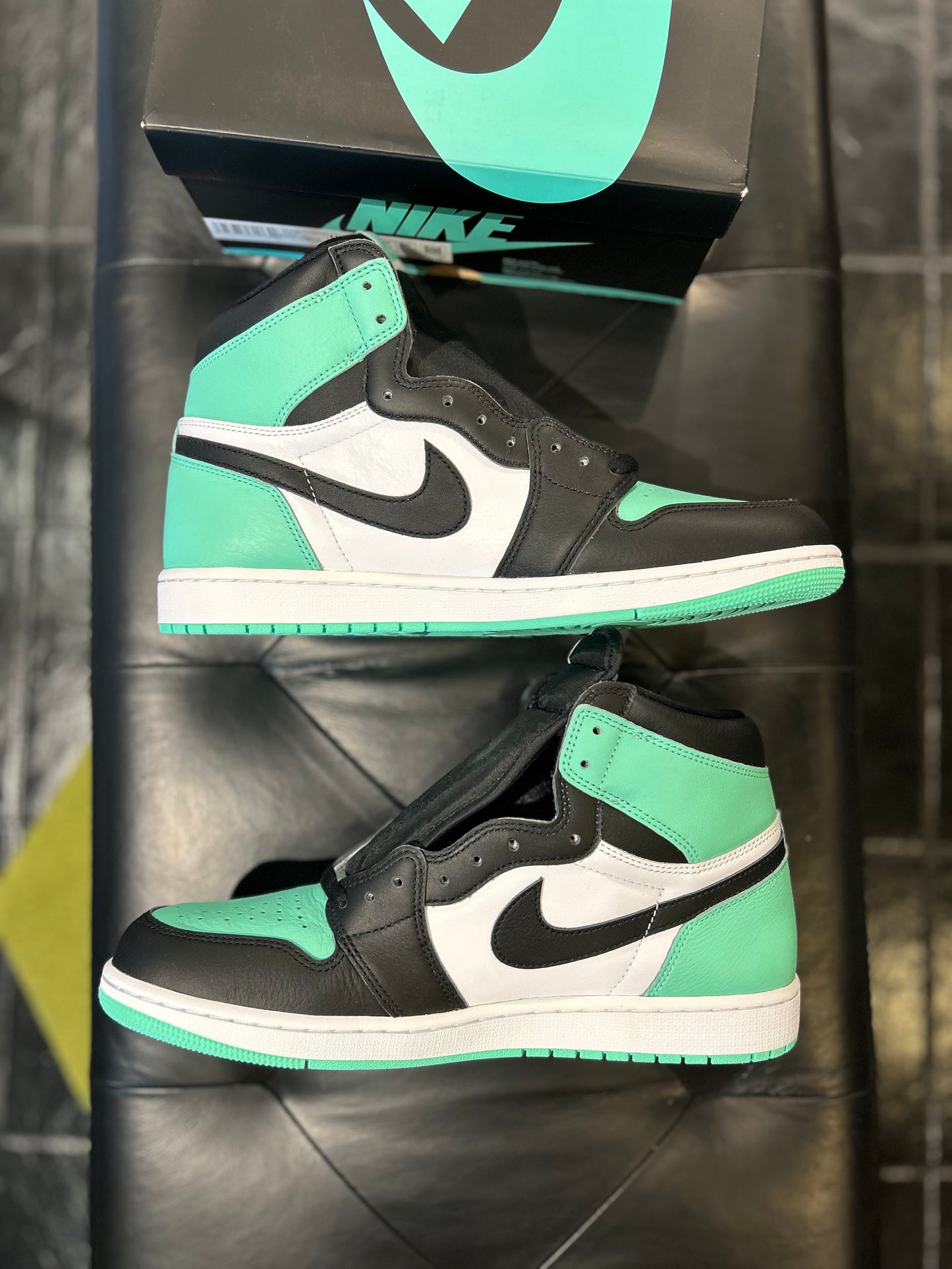 Air Jordan 1 High OG Green Glow size 13
