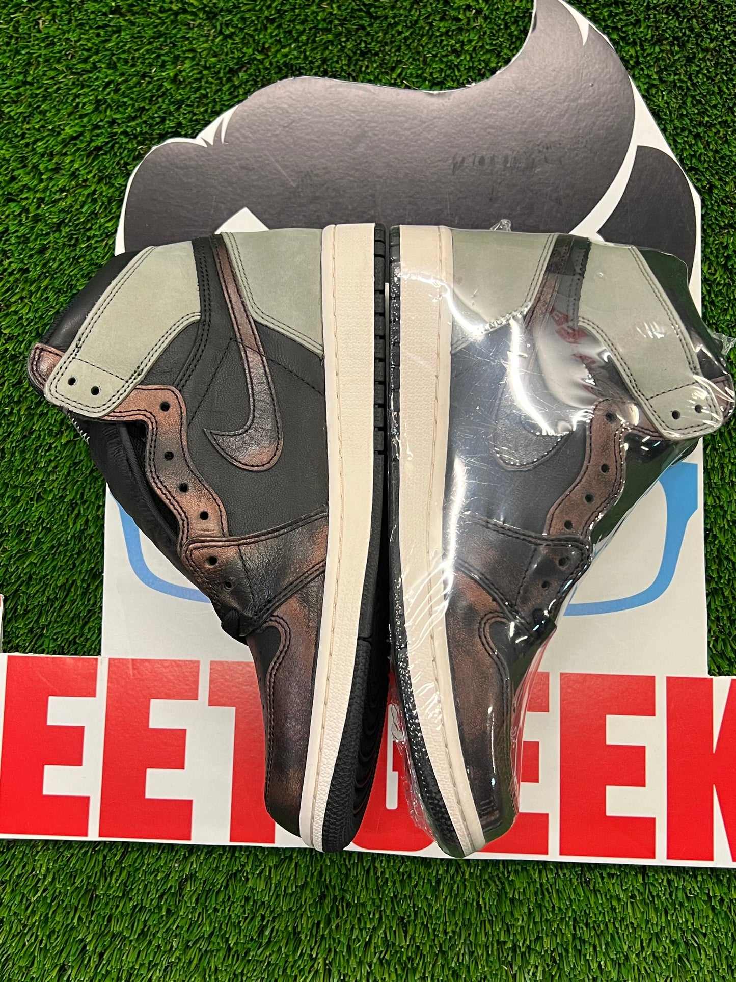 Men’s Air Jordan 1 Patina Brand New