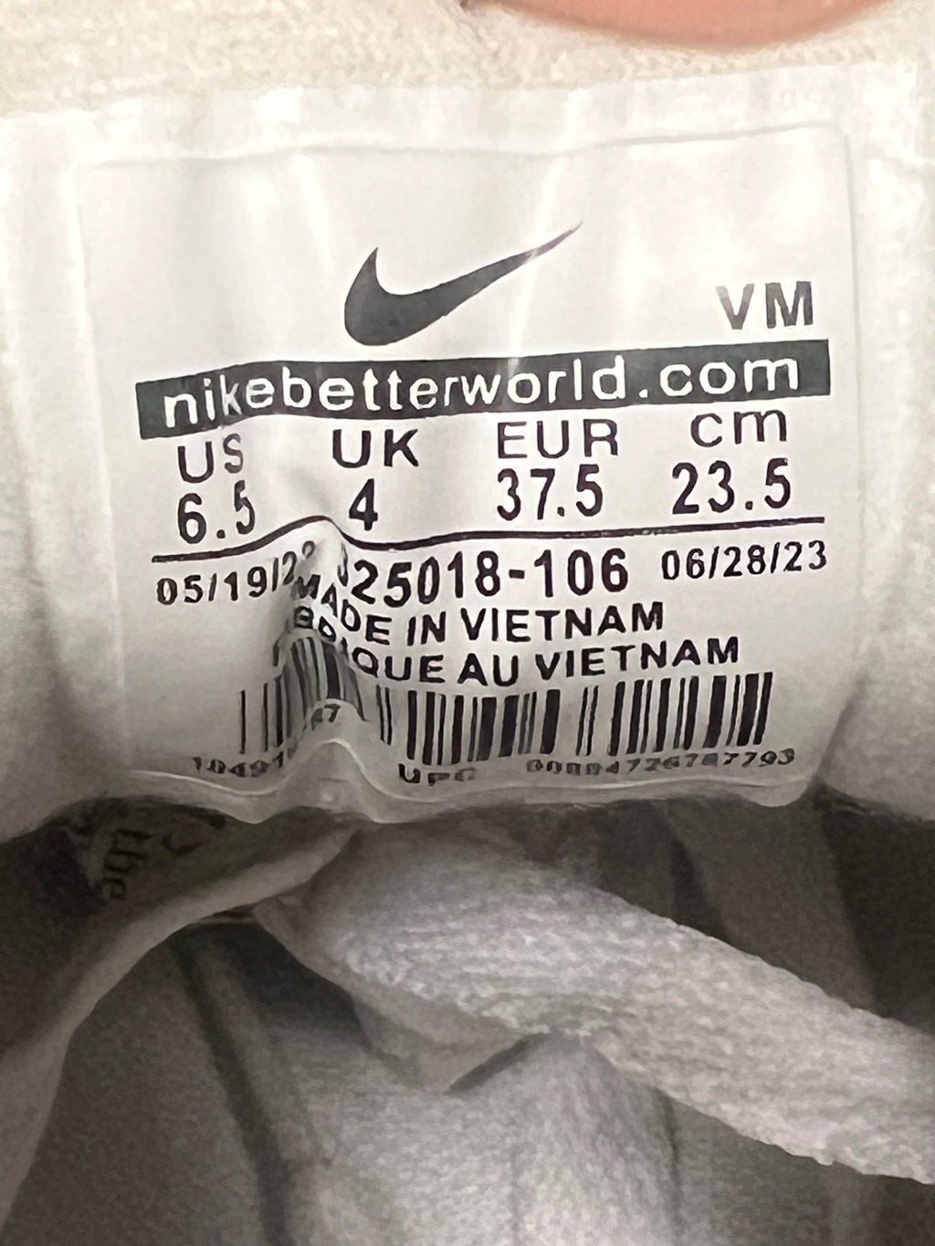 Women’s Nike Air Max 90 Infrared Size 6.5