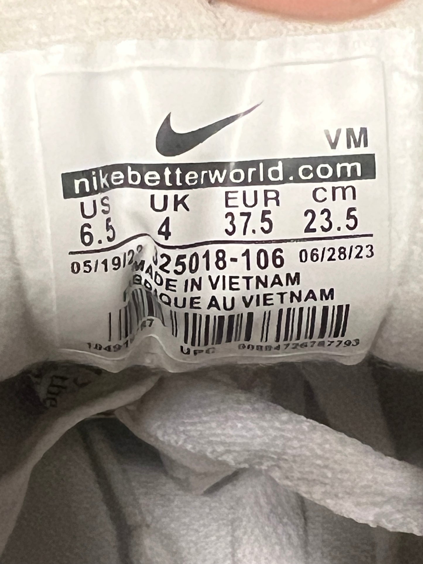 Women’s Nike Air Max 90 Infrared Size 6.5