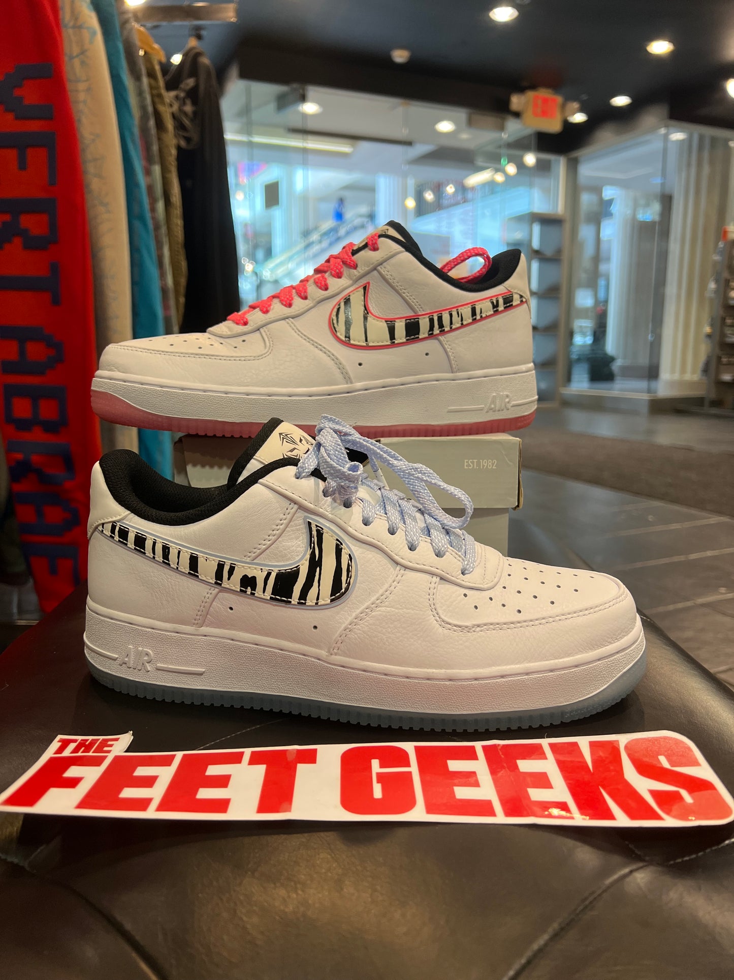 Men’s Air Force 1 South Korea Brand New