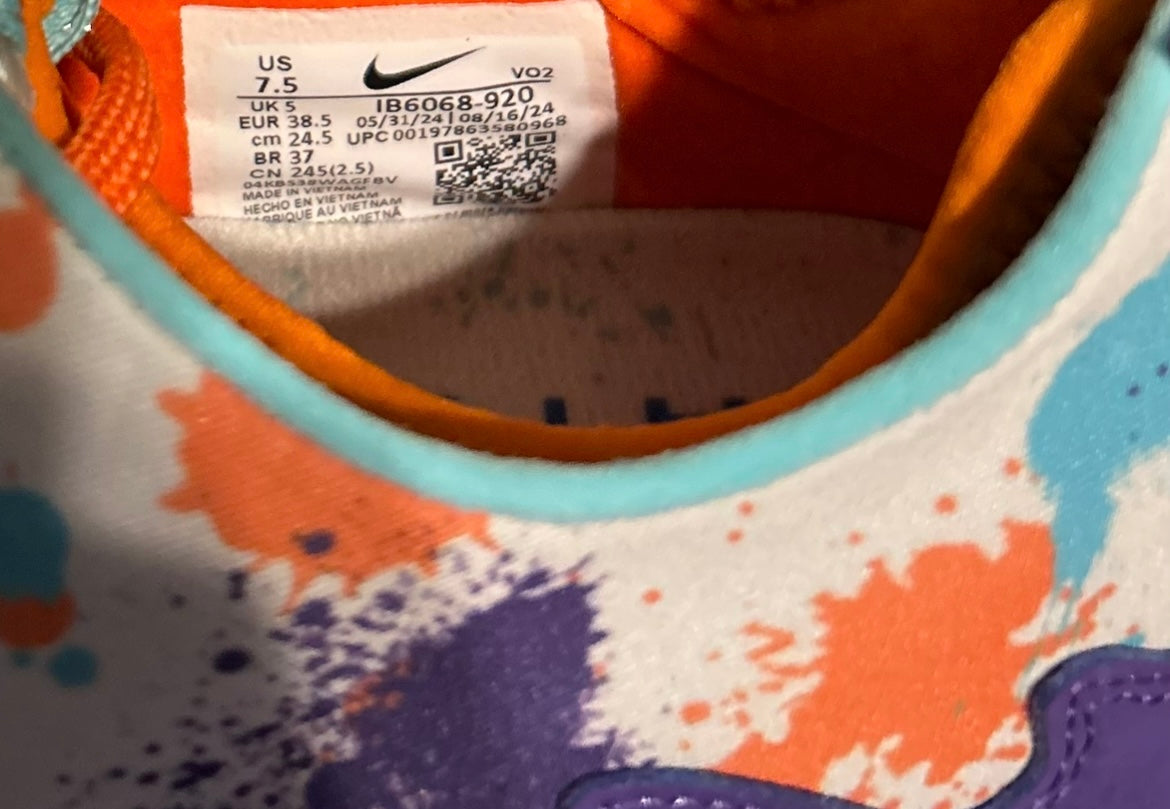 Nike Air Max Sunder Doernbecher Quin Nims IB6068-920 Size 7.5M / 9W Paint Splatter