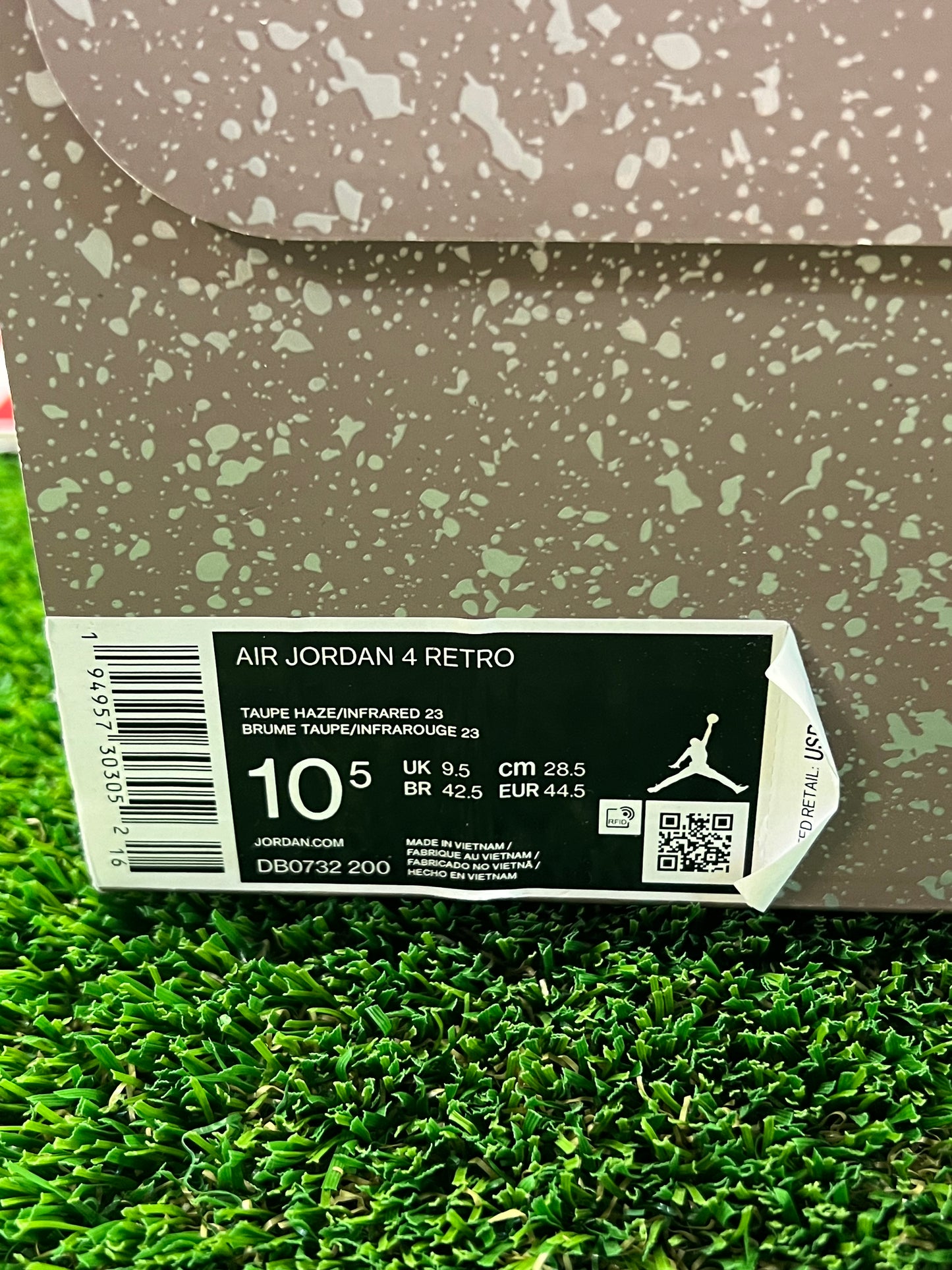 Men’s Air Jordan 4 Taupe Haze Pre-Owned Shoes