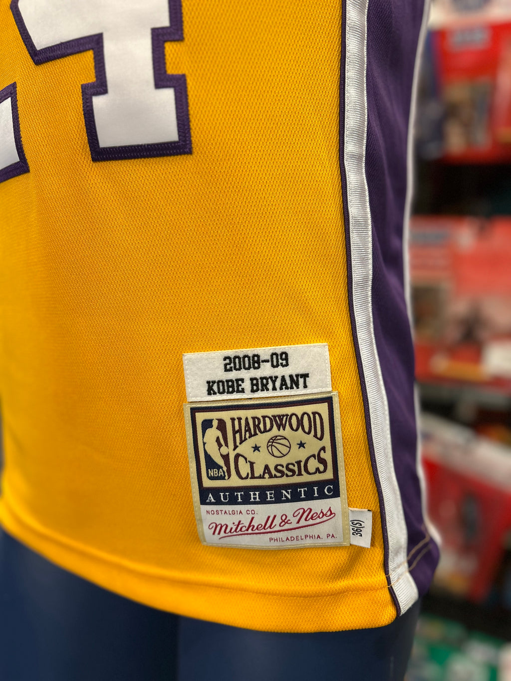 Mitchell and Ness Los Angeles Lakers #24 Kobe Bryant Jersey Size S Men’s