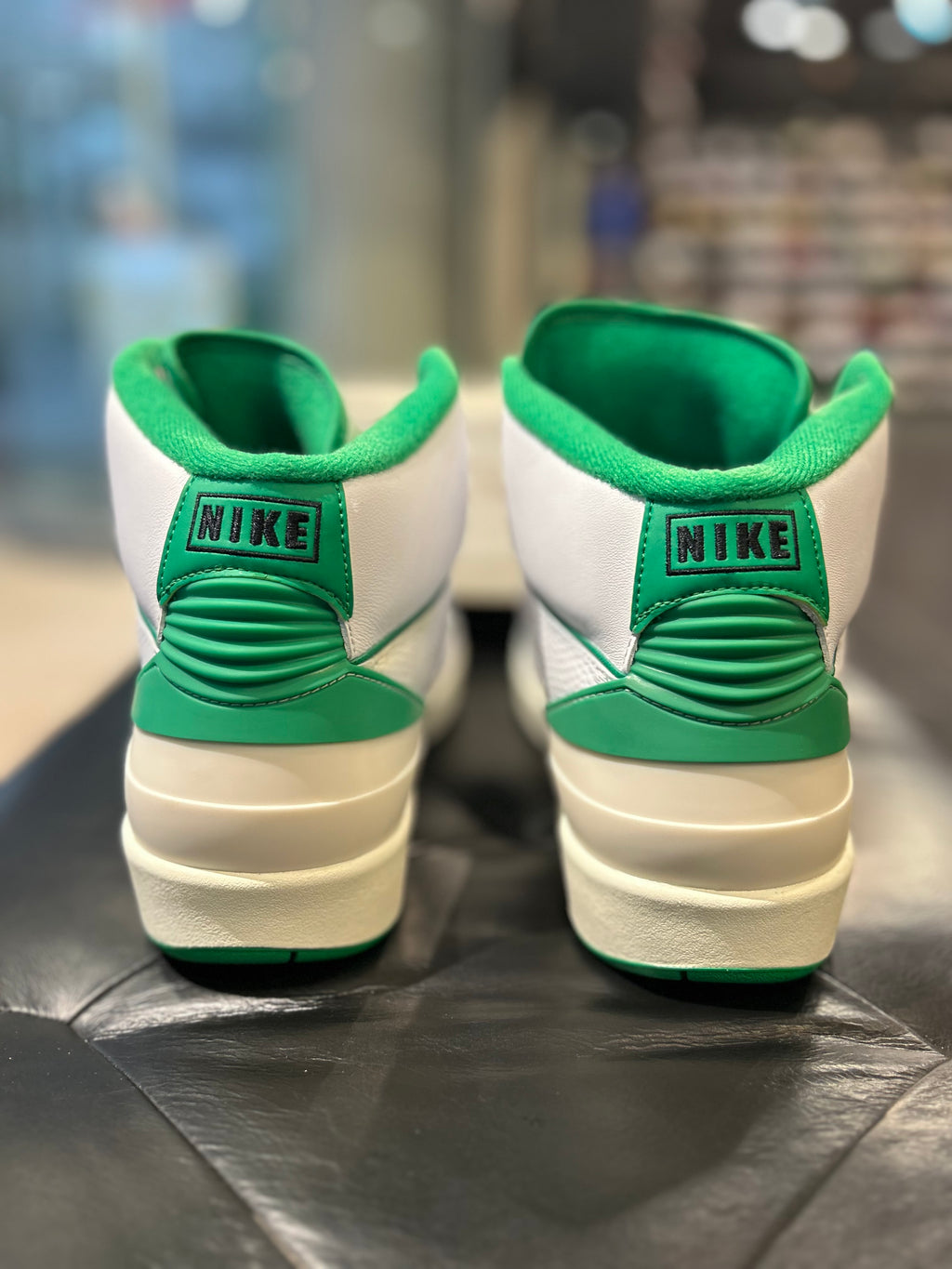 Air Jordan 2 Lucky Green Size 10 Men’s Shoes