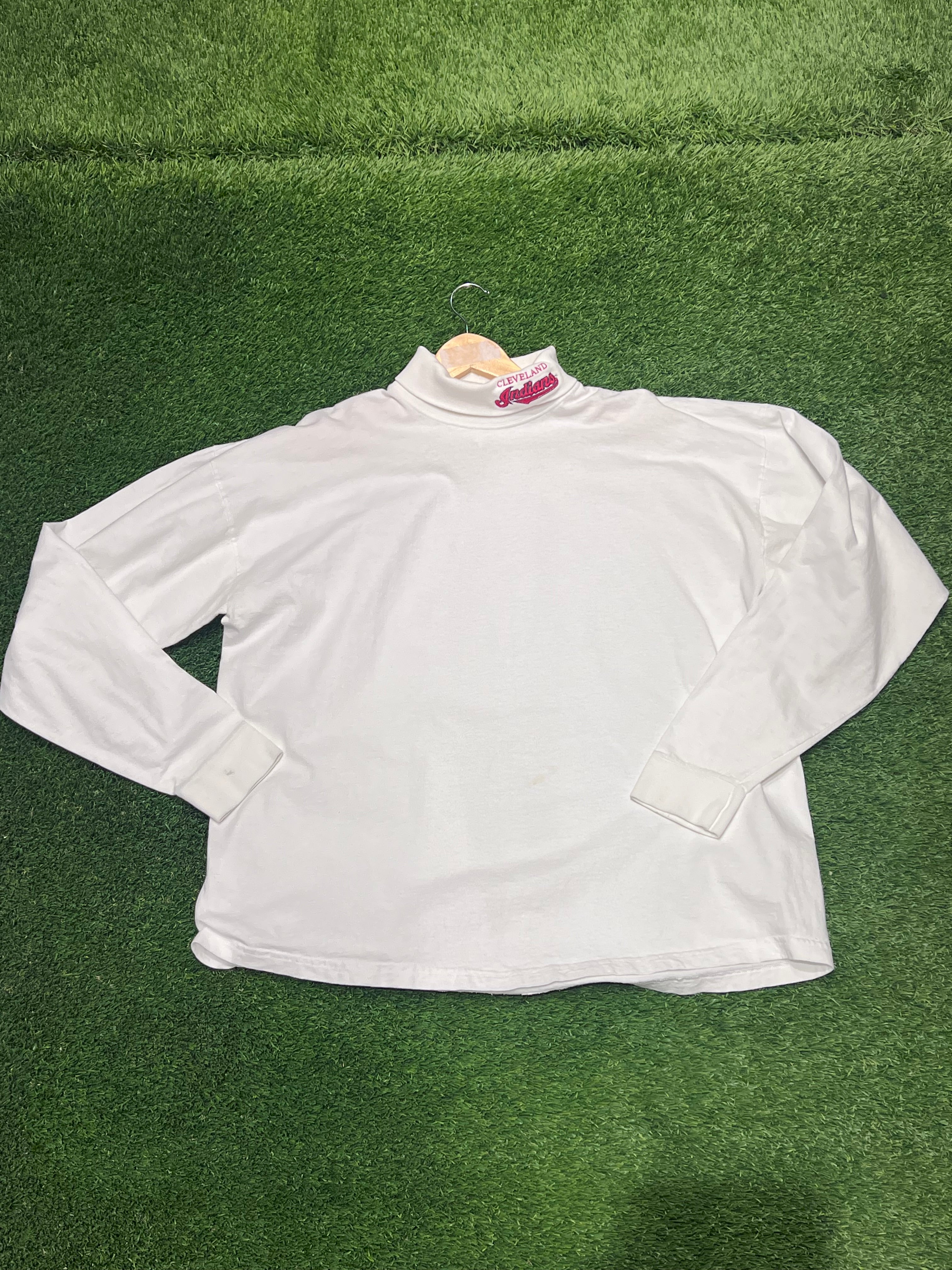 Cleveland Indians Longsleeve Turtle Neck Size XL
