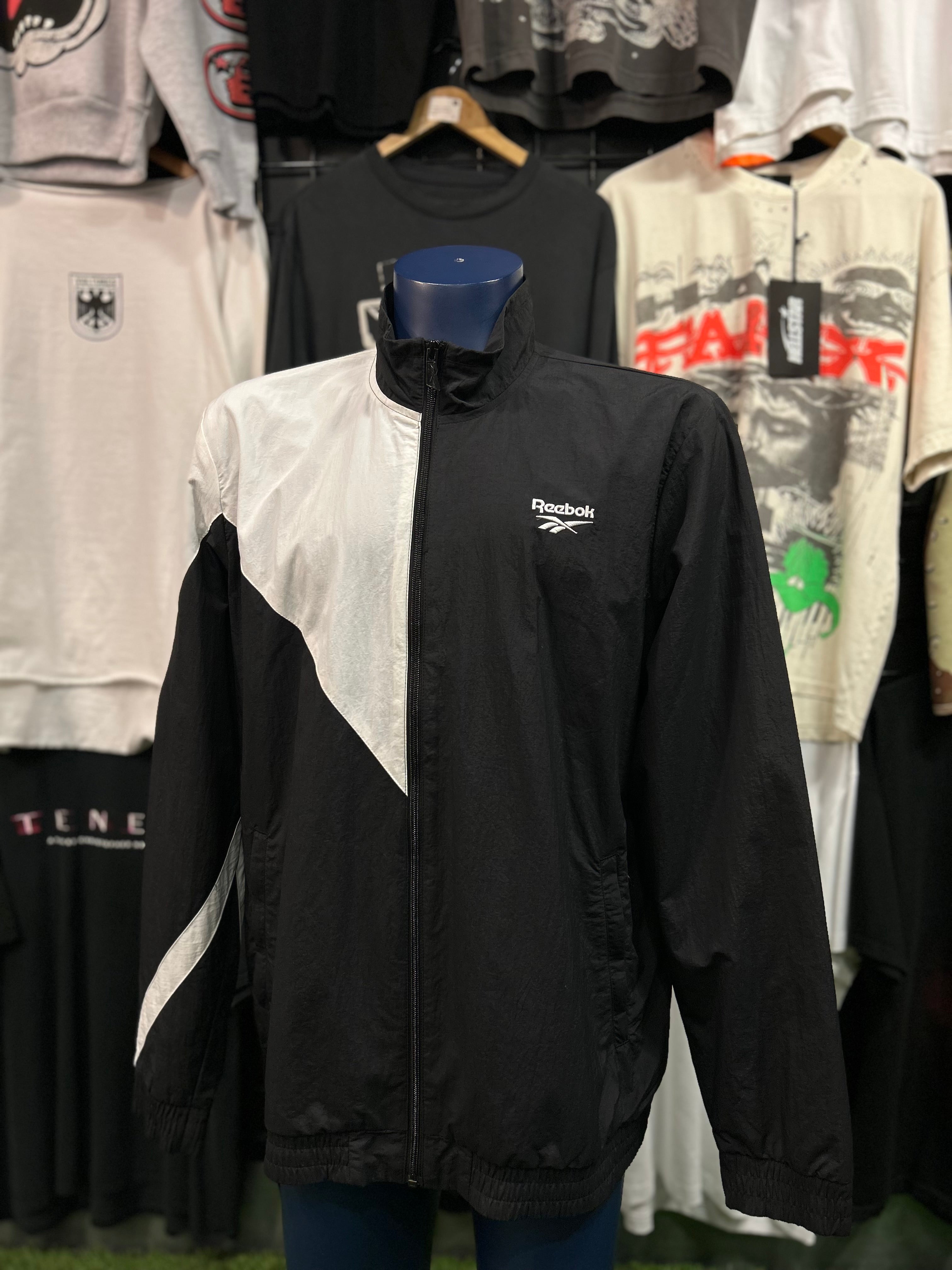 Reebok Classic Black White Zip Up Jacket Size XL Men’s
