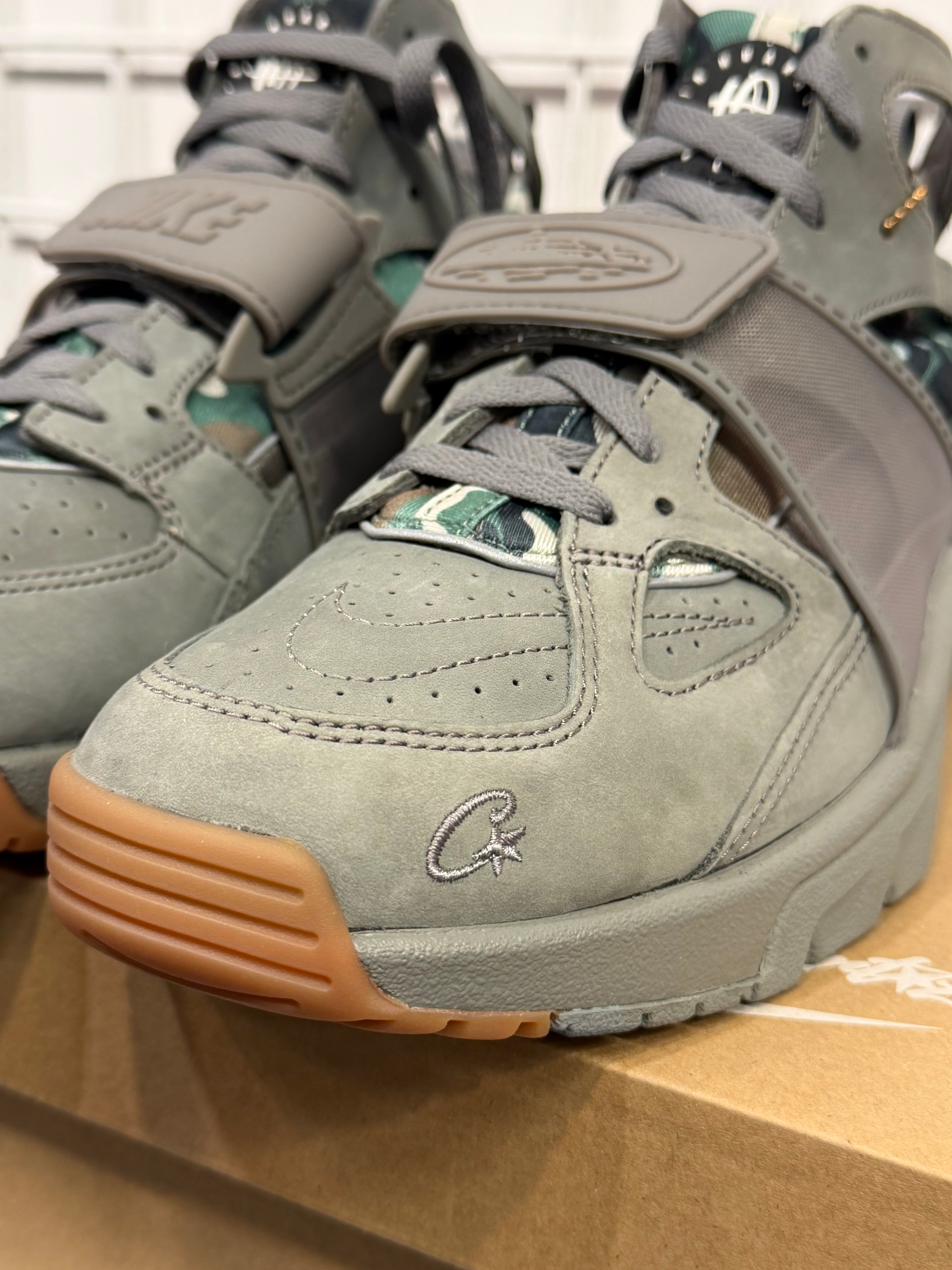 Nike Air Huarache Corteiz Size 9.5 Men’s Shoes