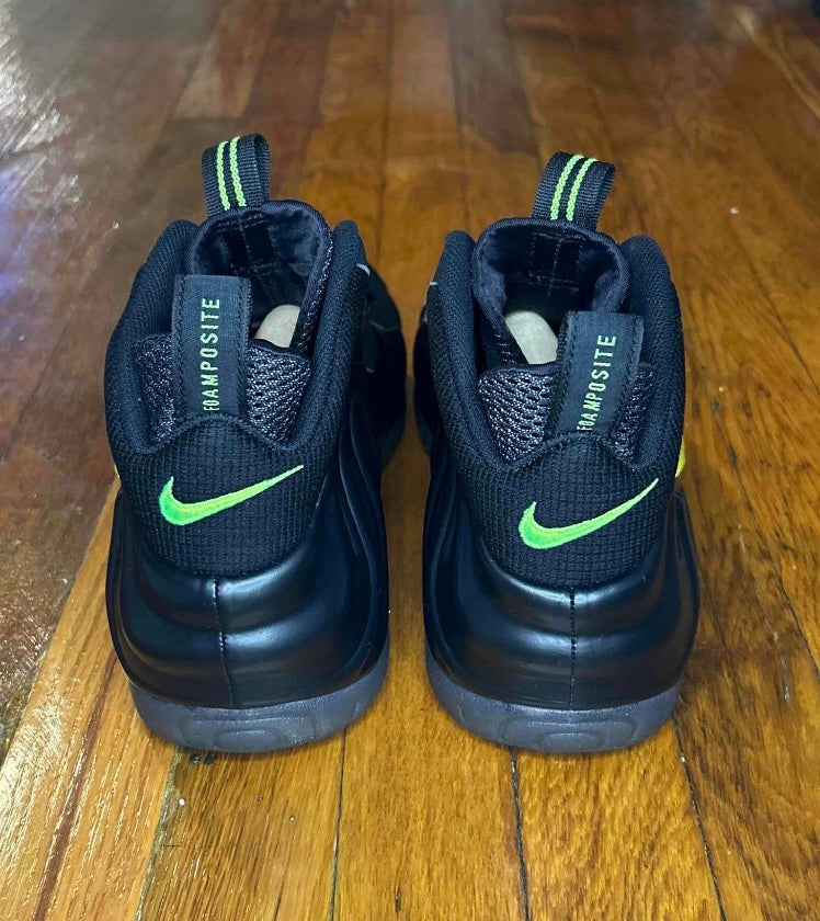 Nike Air Foamposite Pro Voltage Size 12 Men Shoes