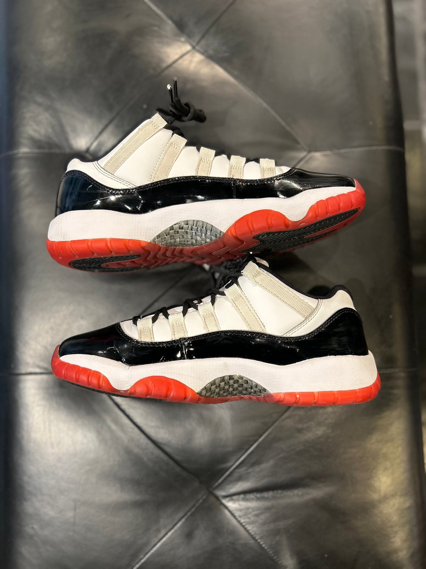 Air Jordan 11 Low Concord Bred size 7y