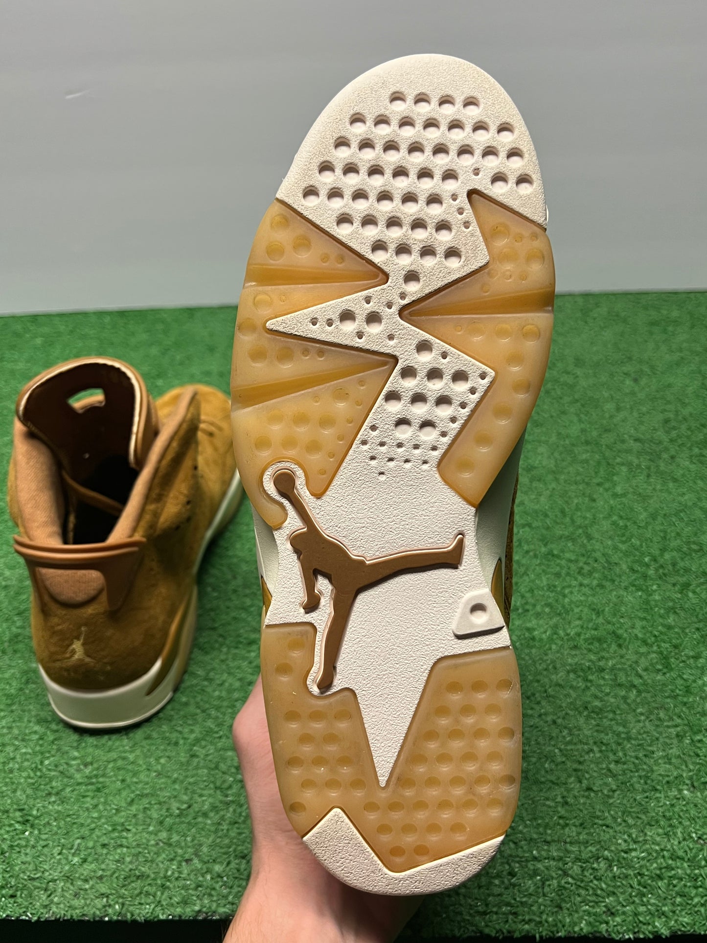 Men’s Air Jordan 6 Wheat Size 9