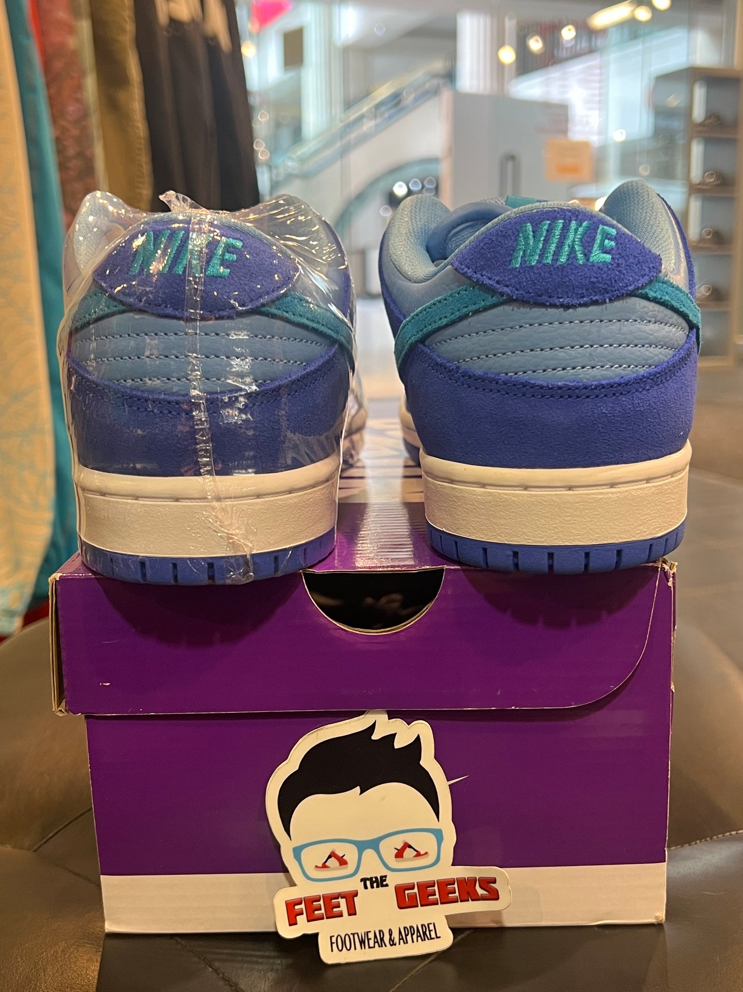 Men’s Nike SB Dunk Low Blue Raspberry Brand New