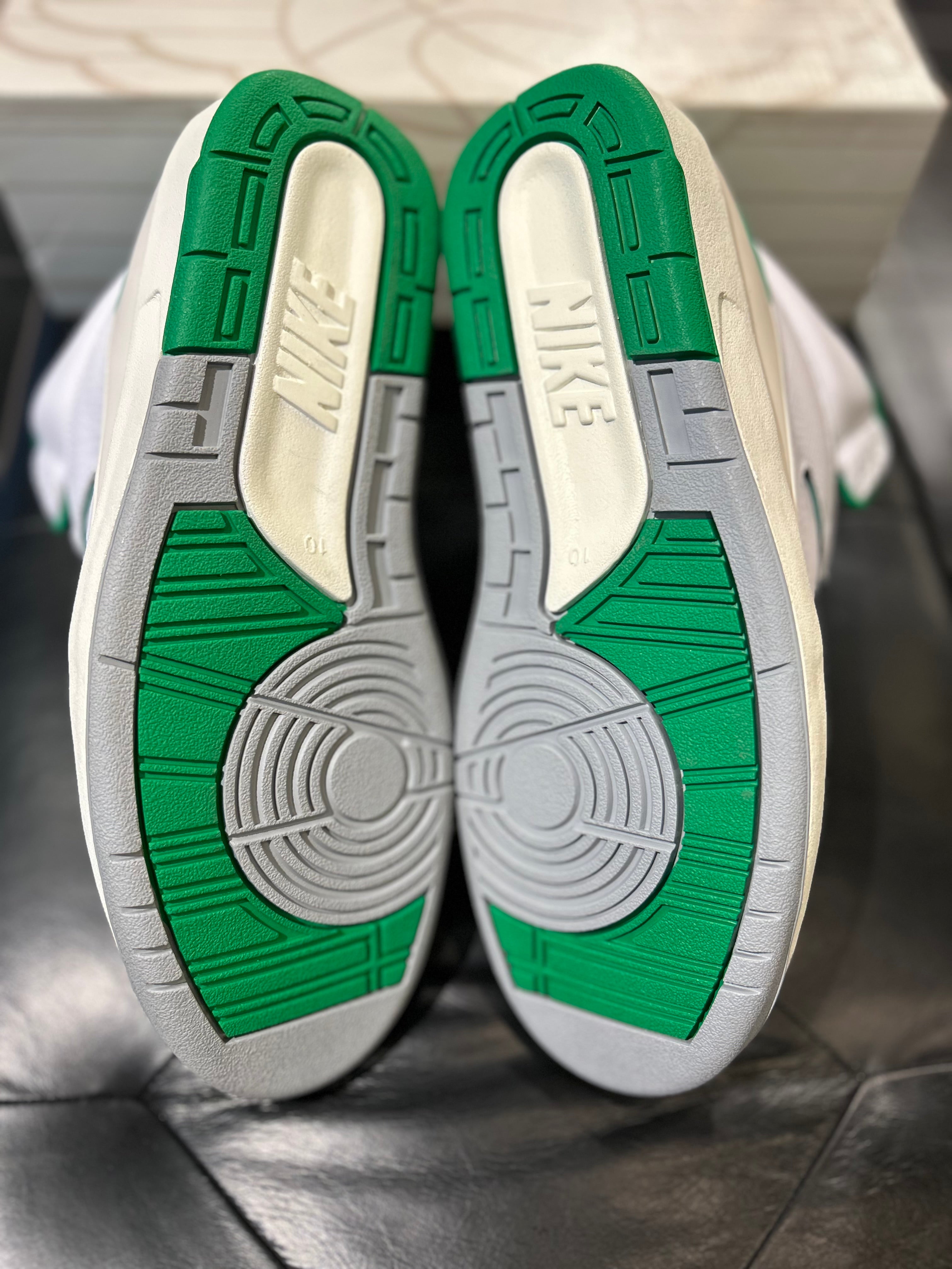 Air Jordan 2 Lucky Green Size 10 Men’s Shoes