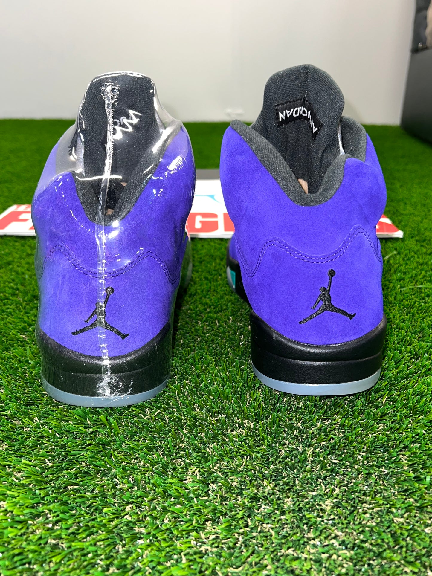 Men’s Air Jordan 5 Alternate Grape Brand New Shoes No Box