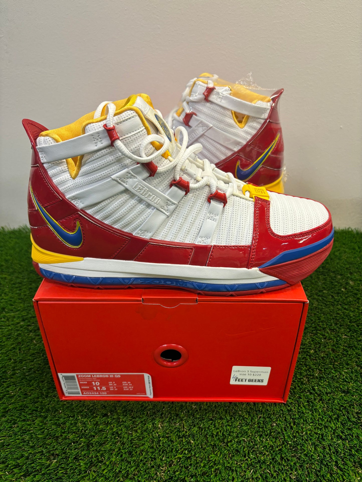 Men’s Lebron 3 Superman Size 10 $220