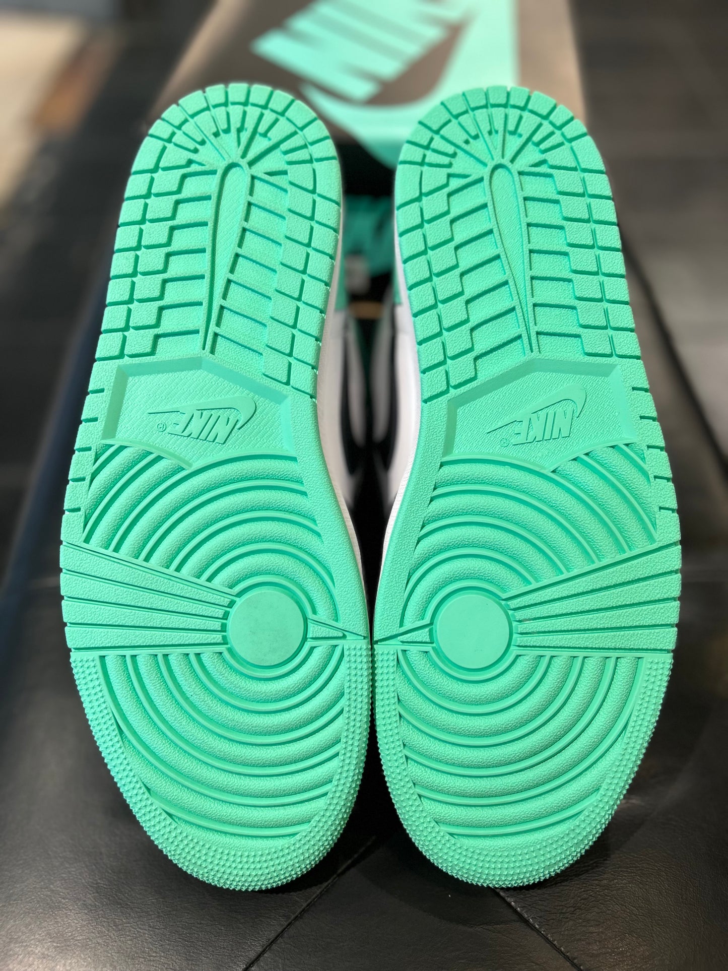 Air Jordan 1 High OG Green Glow size 13