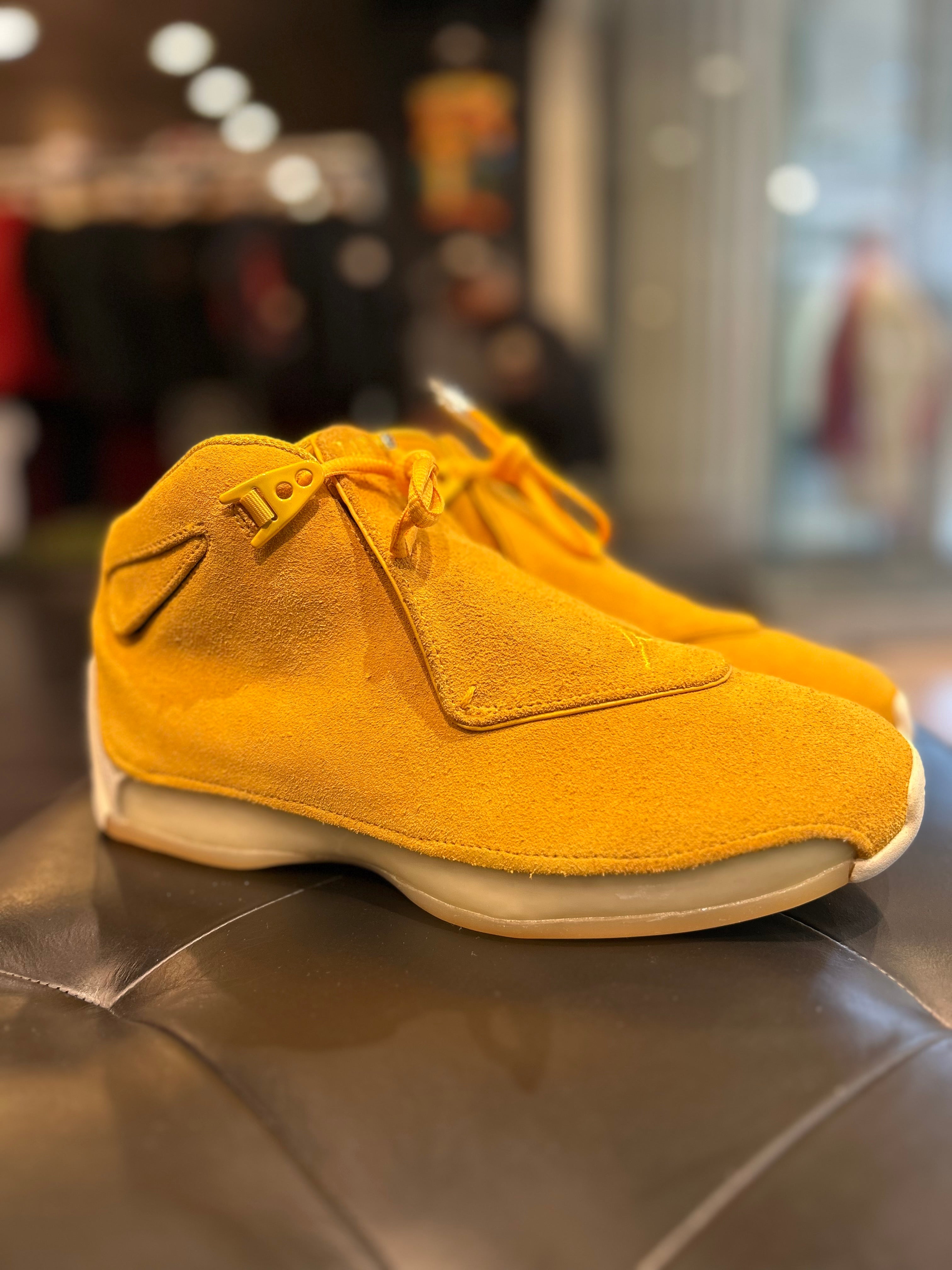 Air Jordan 18 Retro Yellow Ochre Size 8.5 Men's Shoes