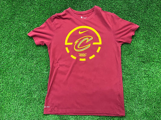 Men’s Nike Cavs Basketball Tee Size M