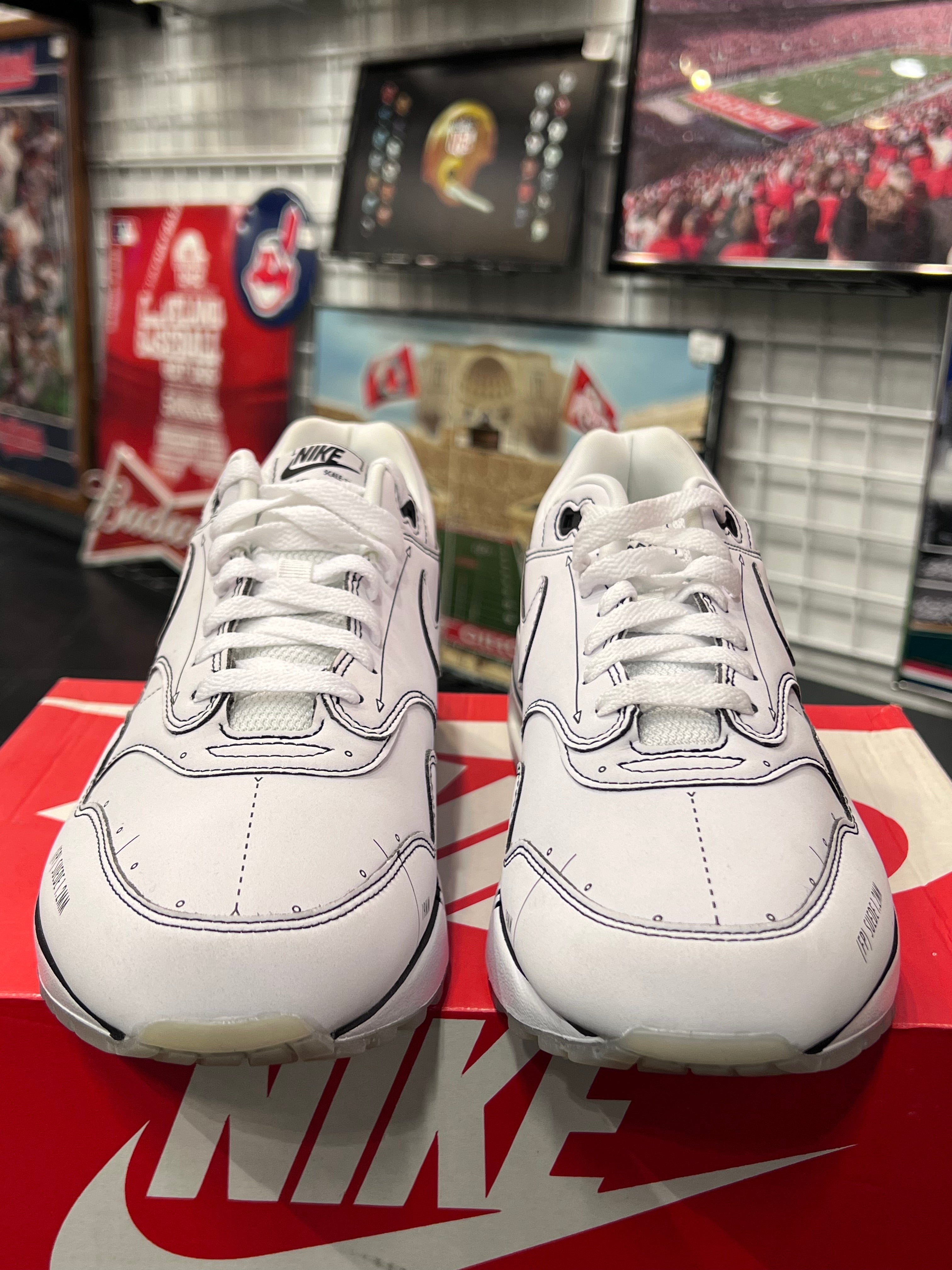 Men’s Air Max 1 Sketch Brand New
