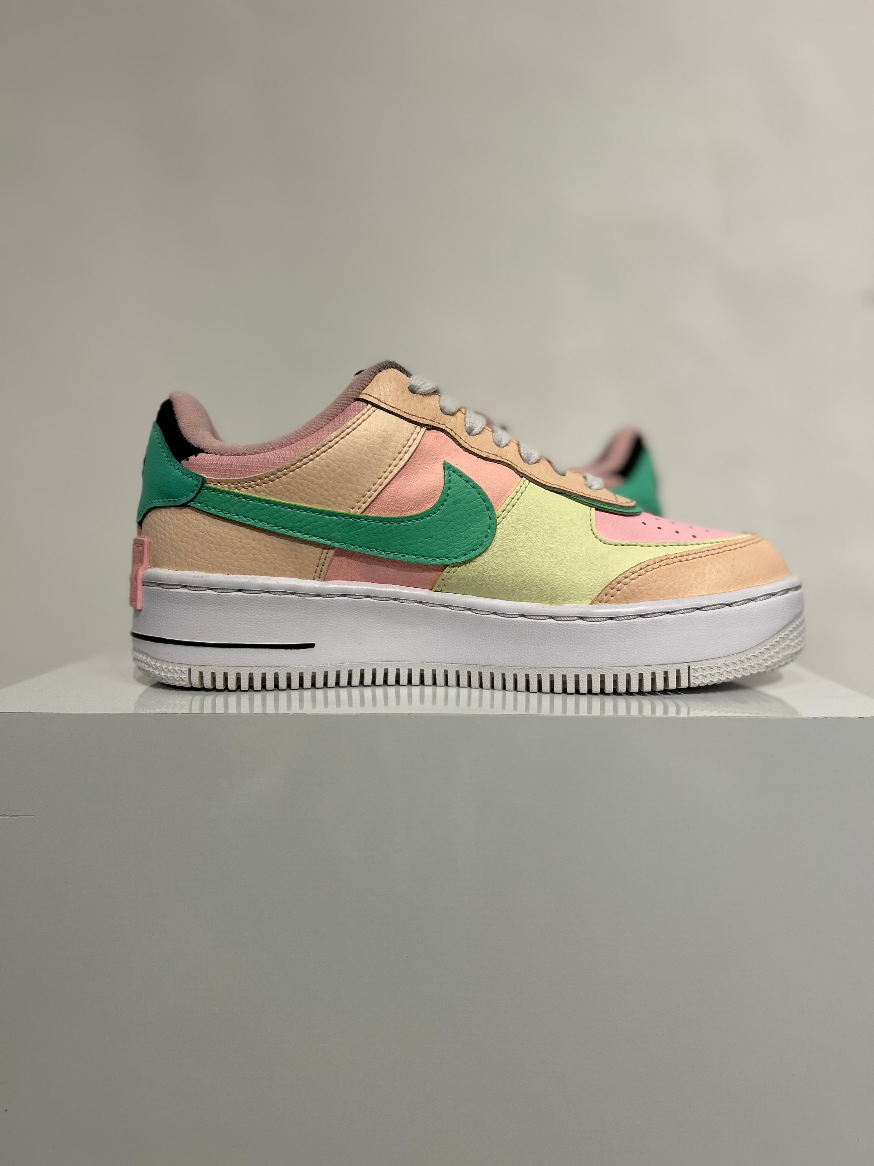 Air Force 1 Low Shadow Arctic Punch Size 7.5 Women's (Size 6 Men's shoes)