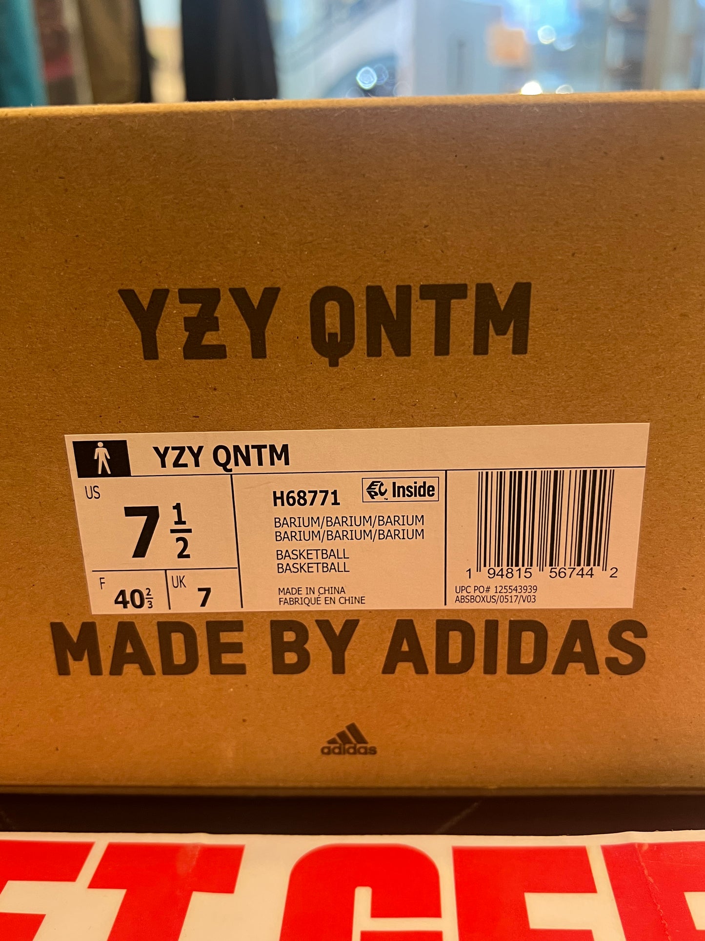 Men’s Adidas Yeezy Quantum Barium multiple sizes Shoes New