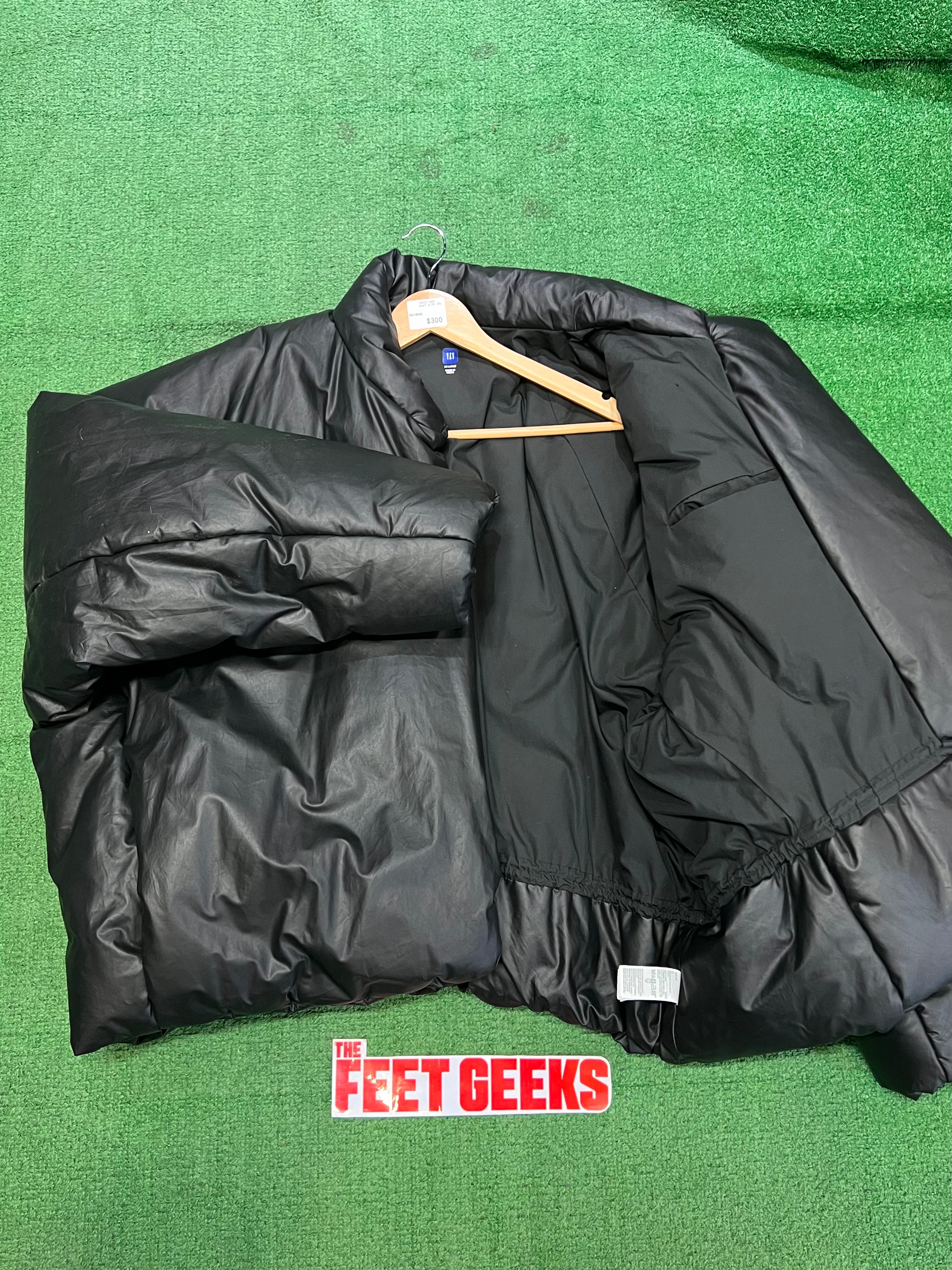 Men’s Yeezy Gap Jacket Brand New