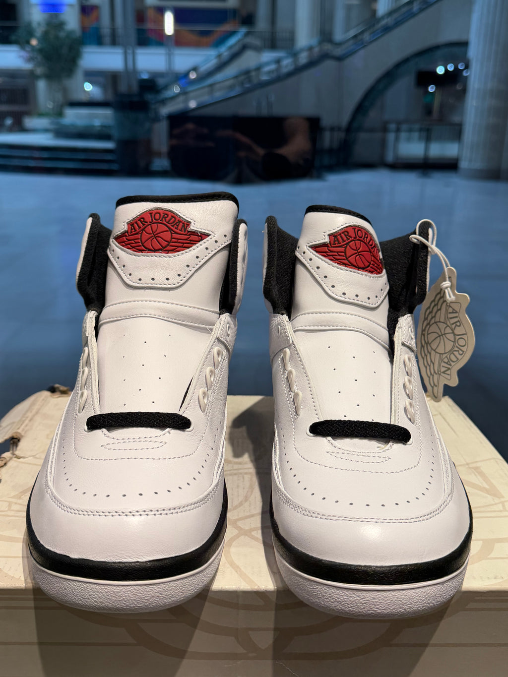 Air Jordan 2 Chicago Size 9 Men’s Shoes