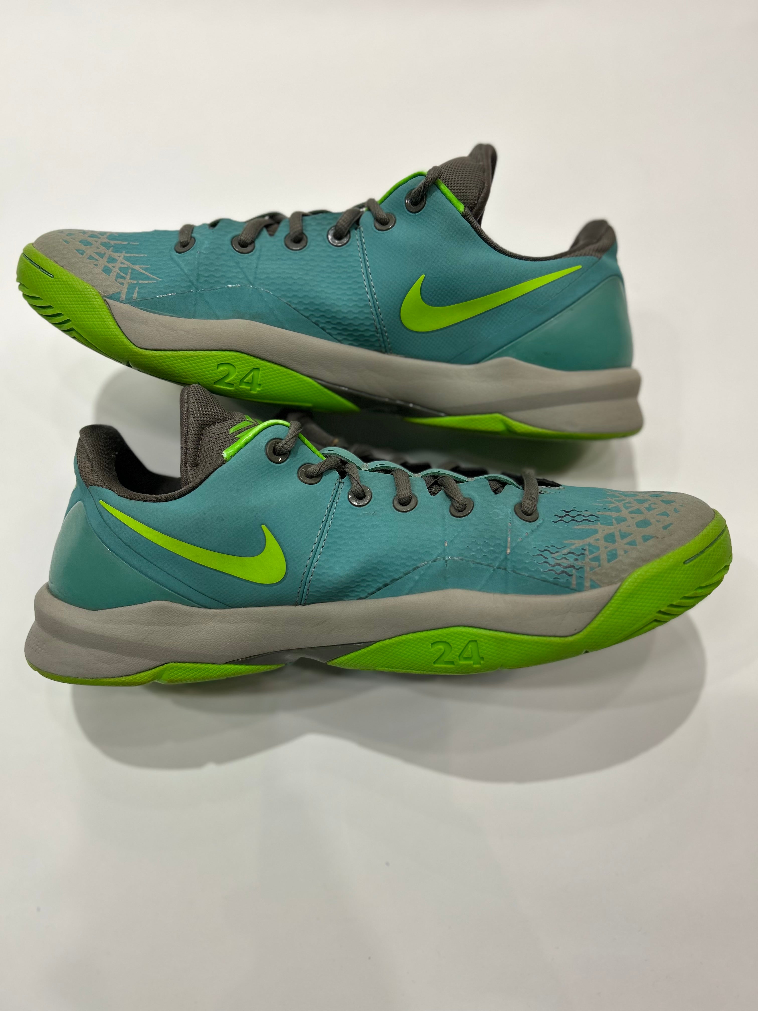 Nike Kobe Venomenon 4 Men’s Basketball Shoes Size 11.5