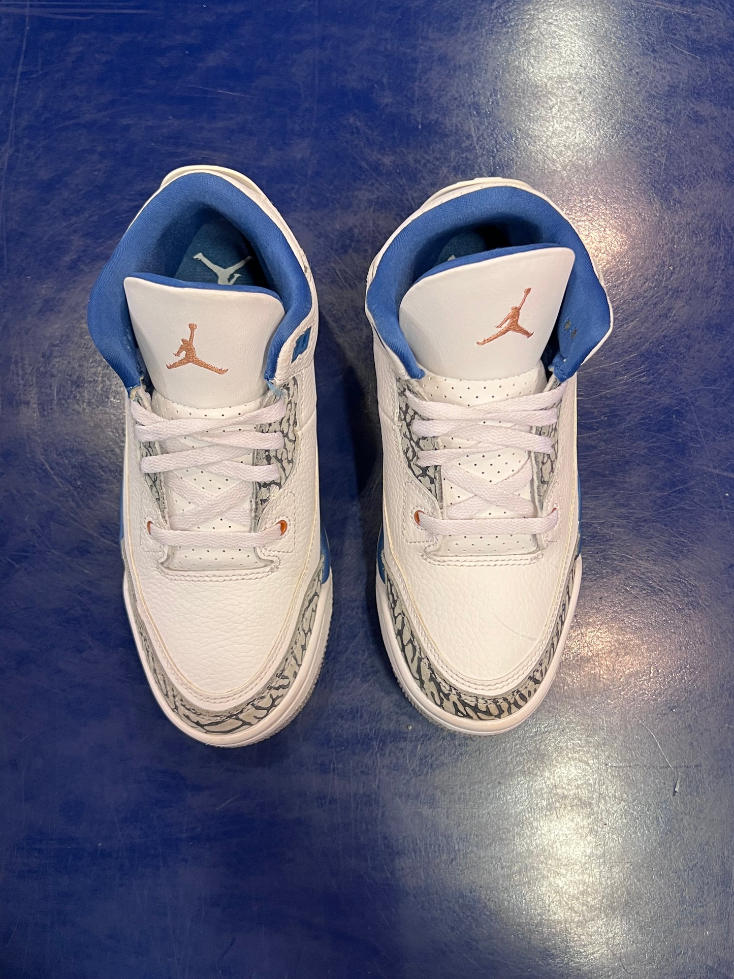 Gradeschool Air Jordan 3 Wizards Size 2y
