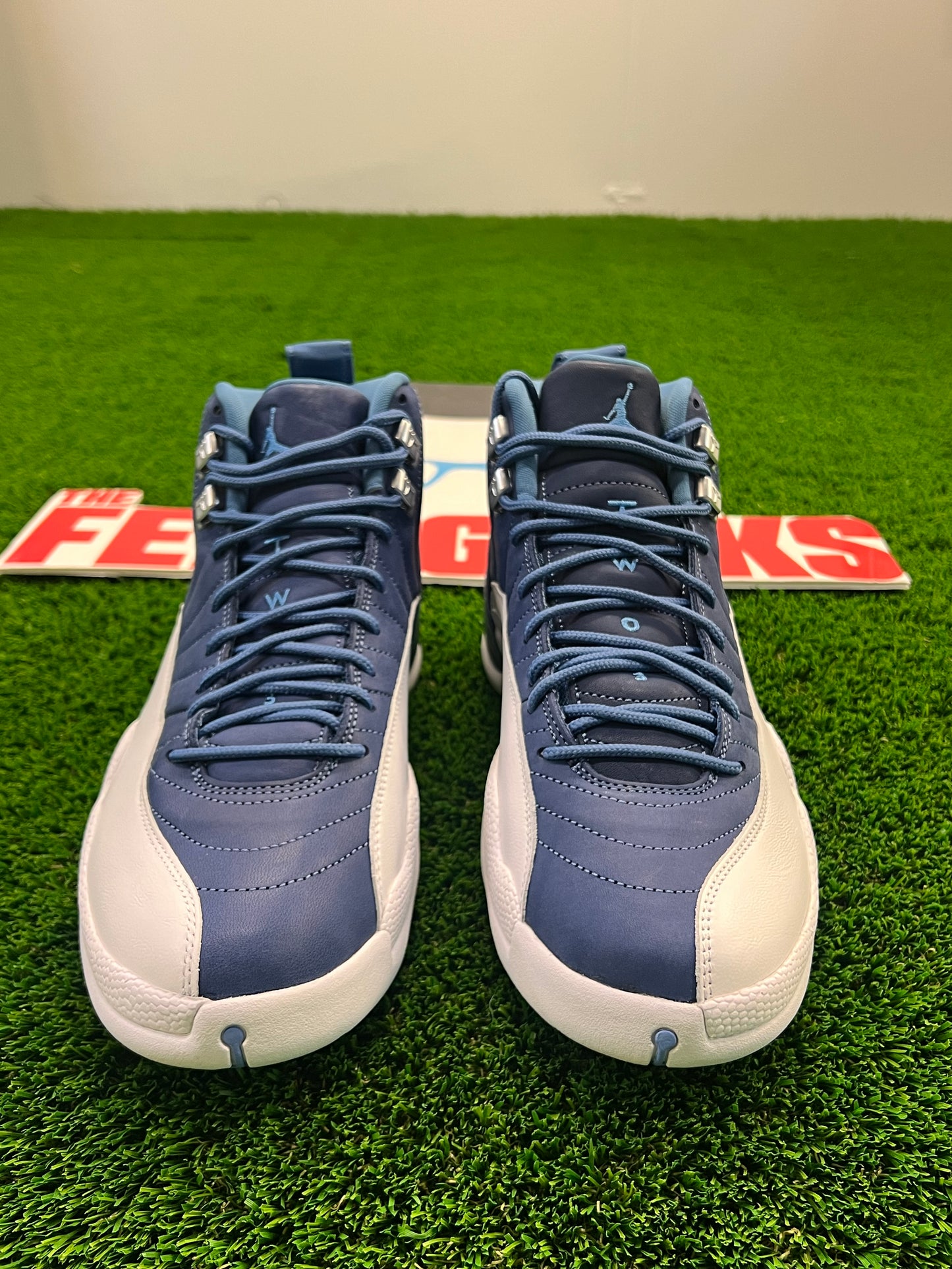 Men’s Air Jordan 12 Indigo Size 12 Shoes Brand New