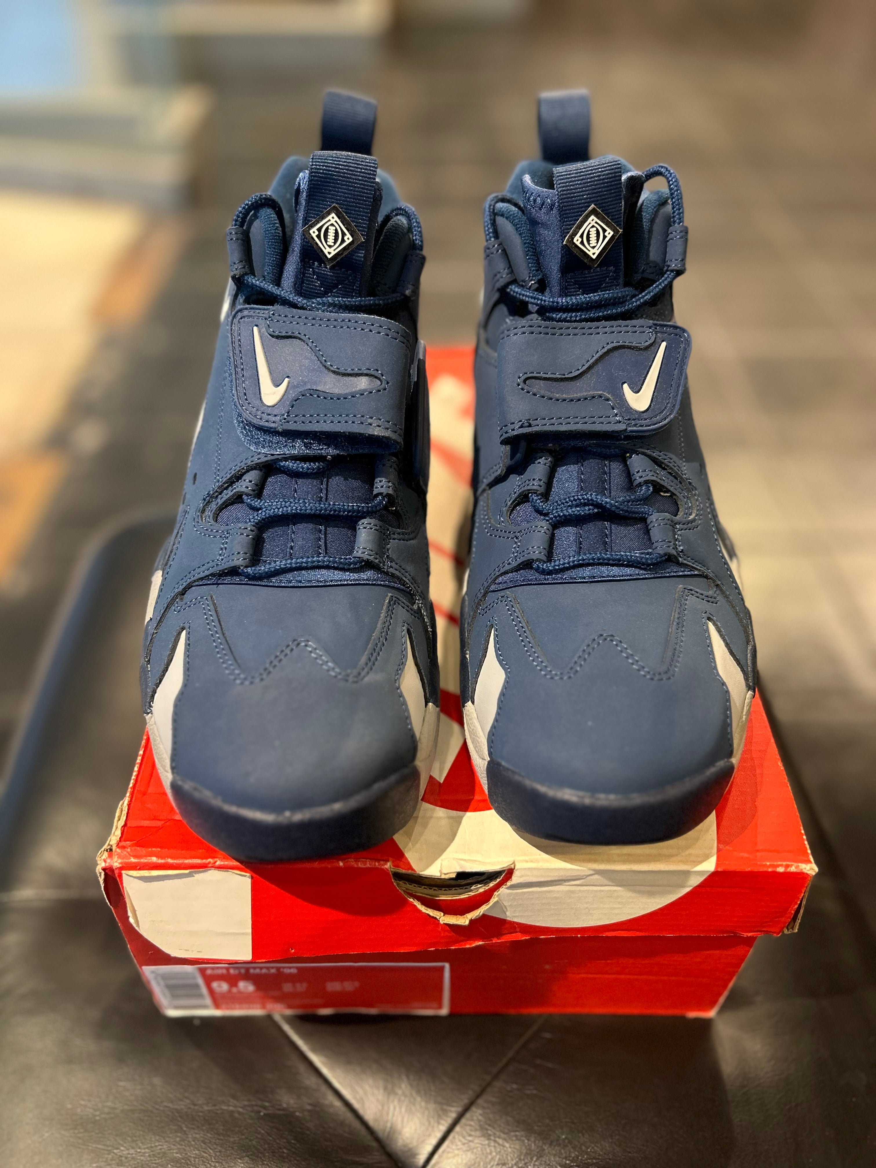 Nike Air DT Blue Grey Size 9.5 Men’s Shoes